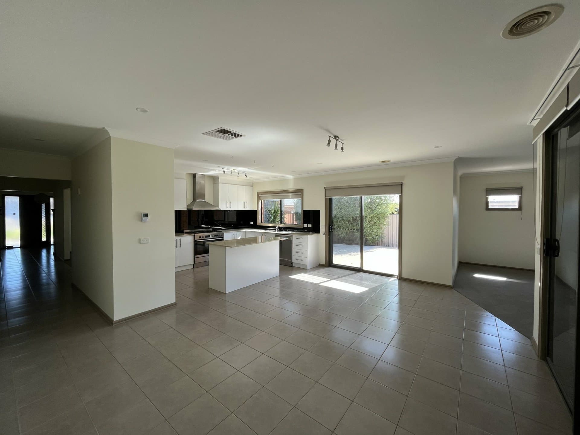 4 Greenwood Rise Broadford VIC, Broadford - Thumbnail 5