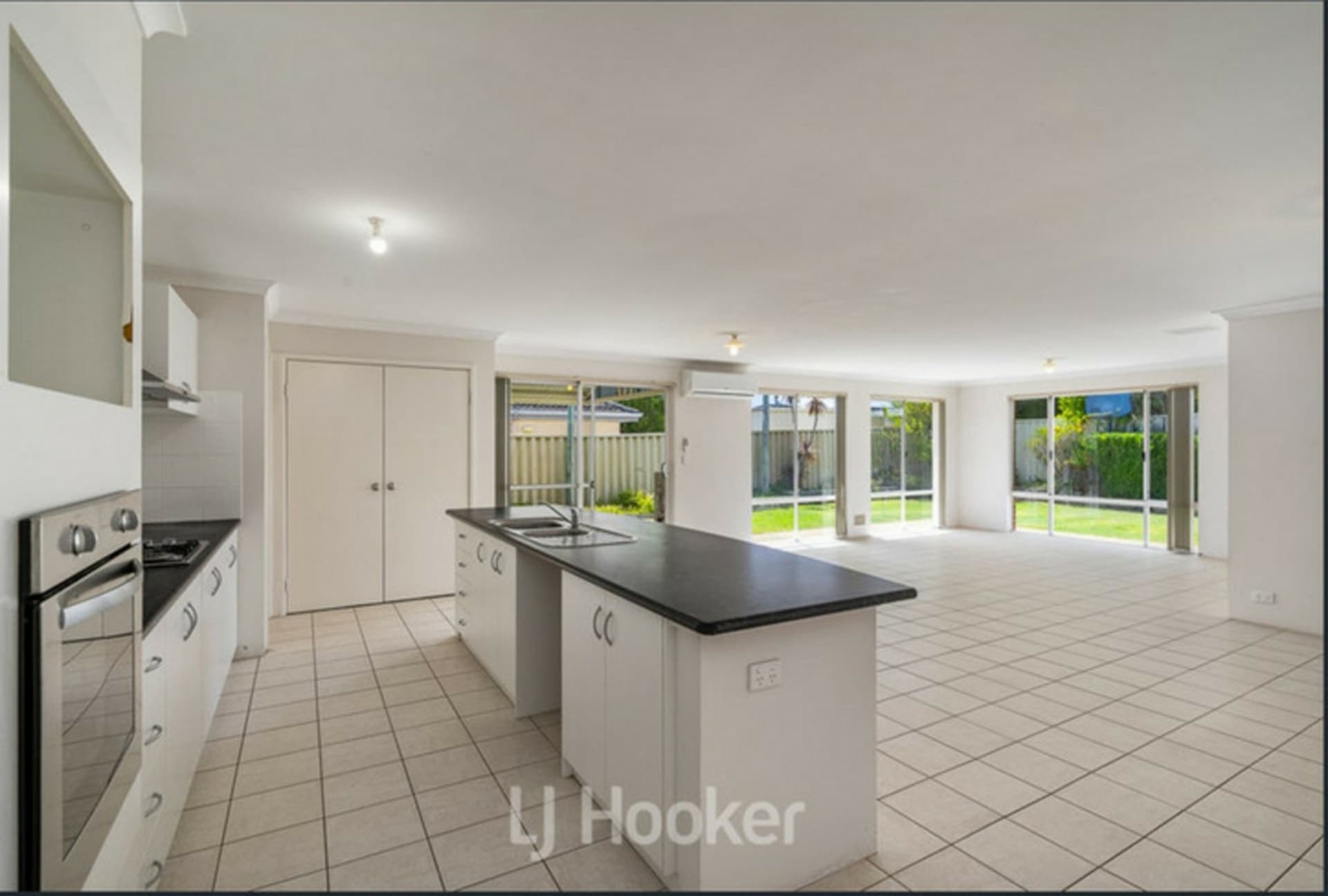 16 Darter Street Broadwater WA, Broadwater - Thumbnail 4
