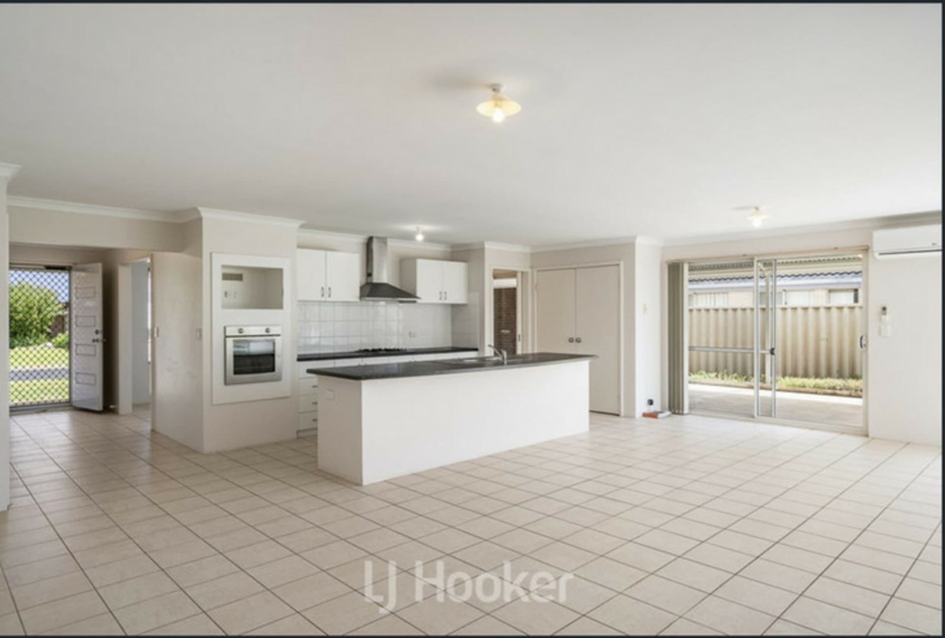 16 Darter Street Broadwater WA, Broadwater - Thumbnail 5