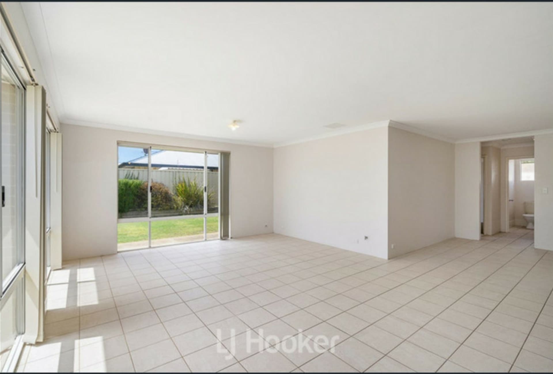 16 Darter Street Broadwater WA, Broadwater - Thumbnail 6