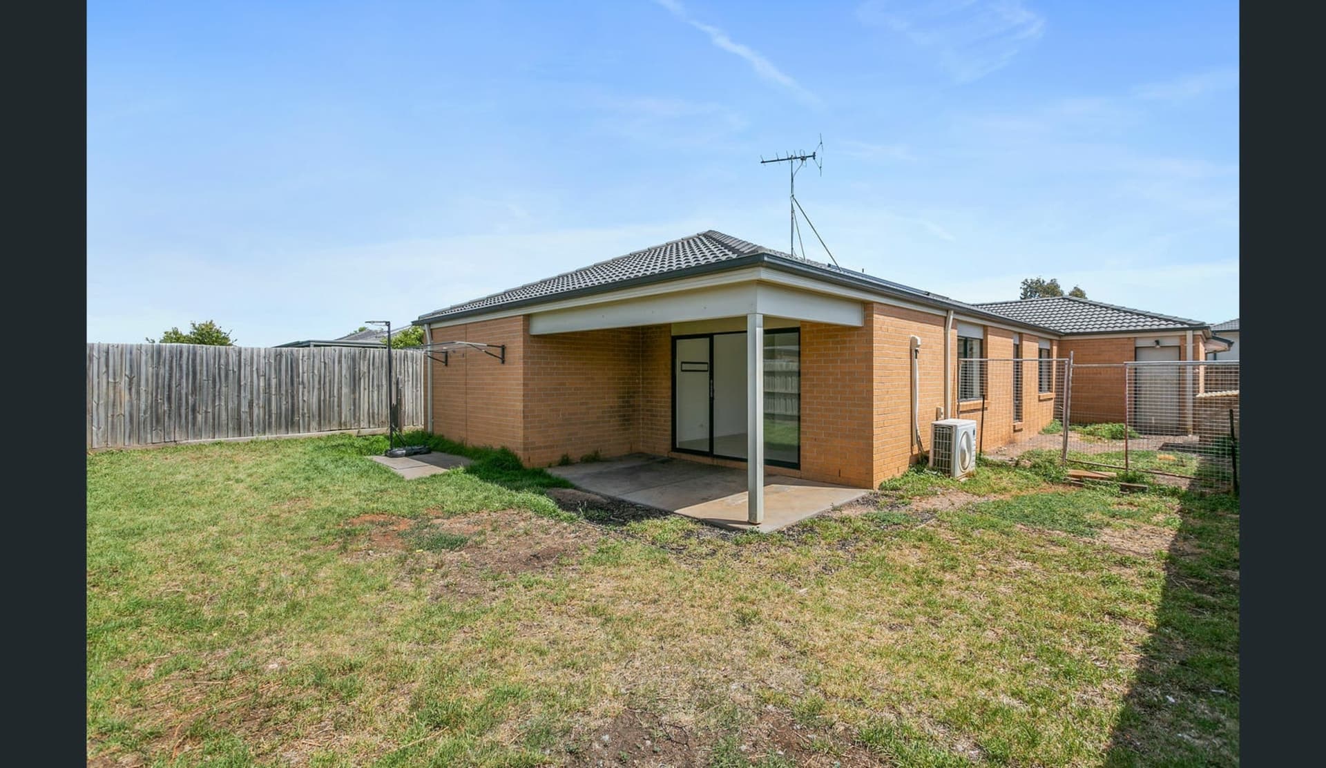 2 Clarice Crescent Brookfield VIC, Brookfield - Image 1