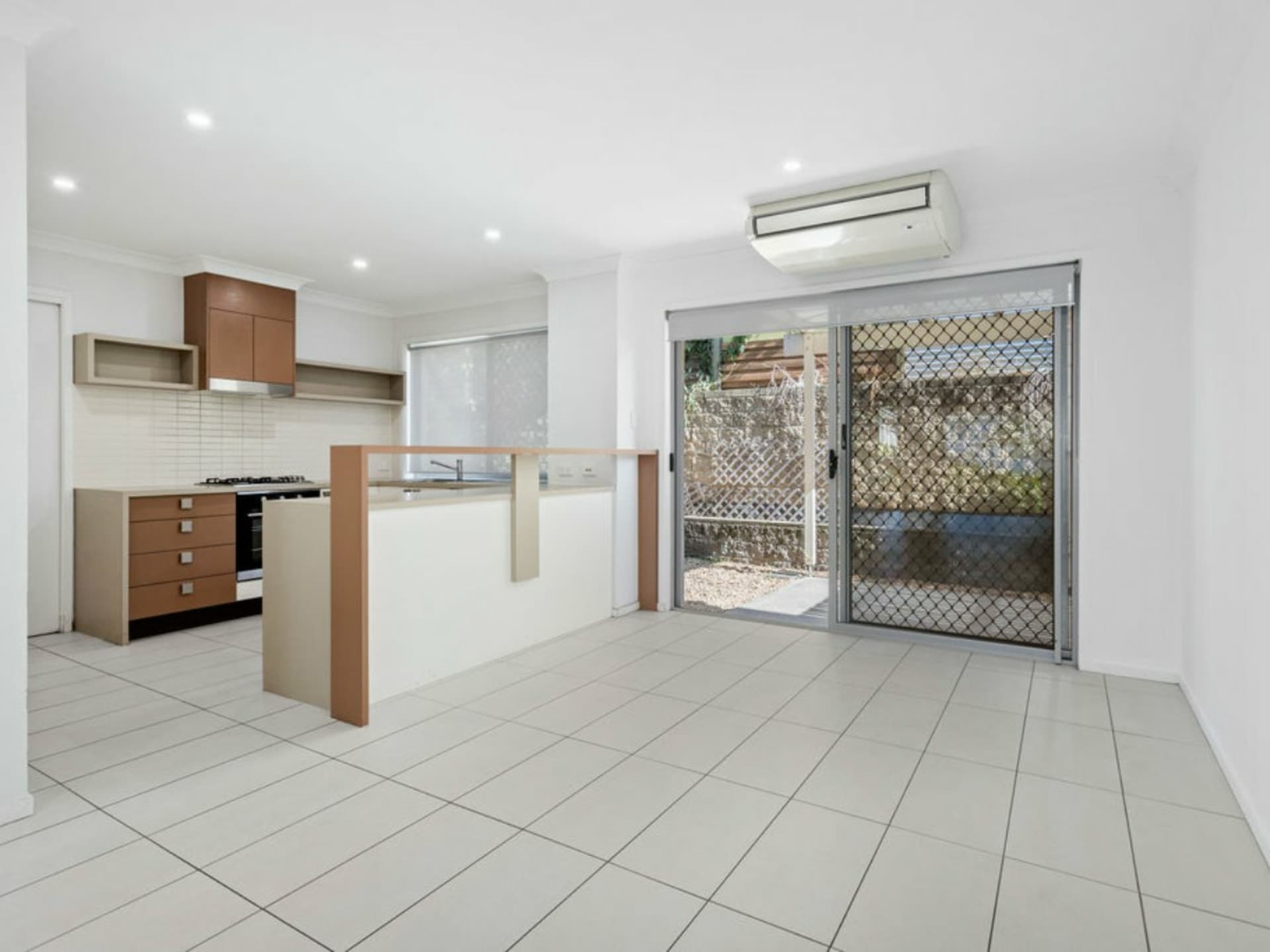 16 Ellerston Avenue Brookwater QLD, Brookwater - Thumbnail 4