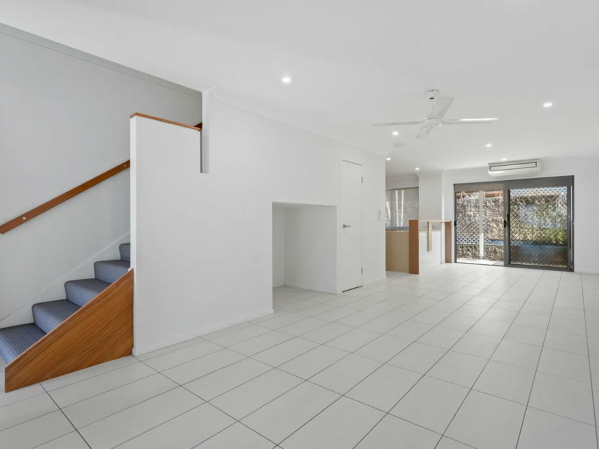 16 Ellerston Avenue Brookwater QLD, Brookwater - Thumbnail 8