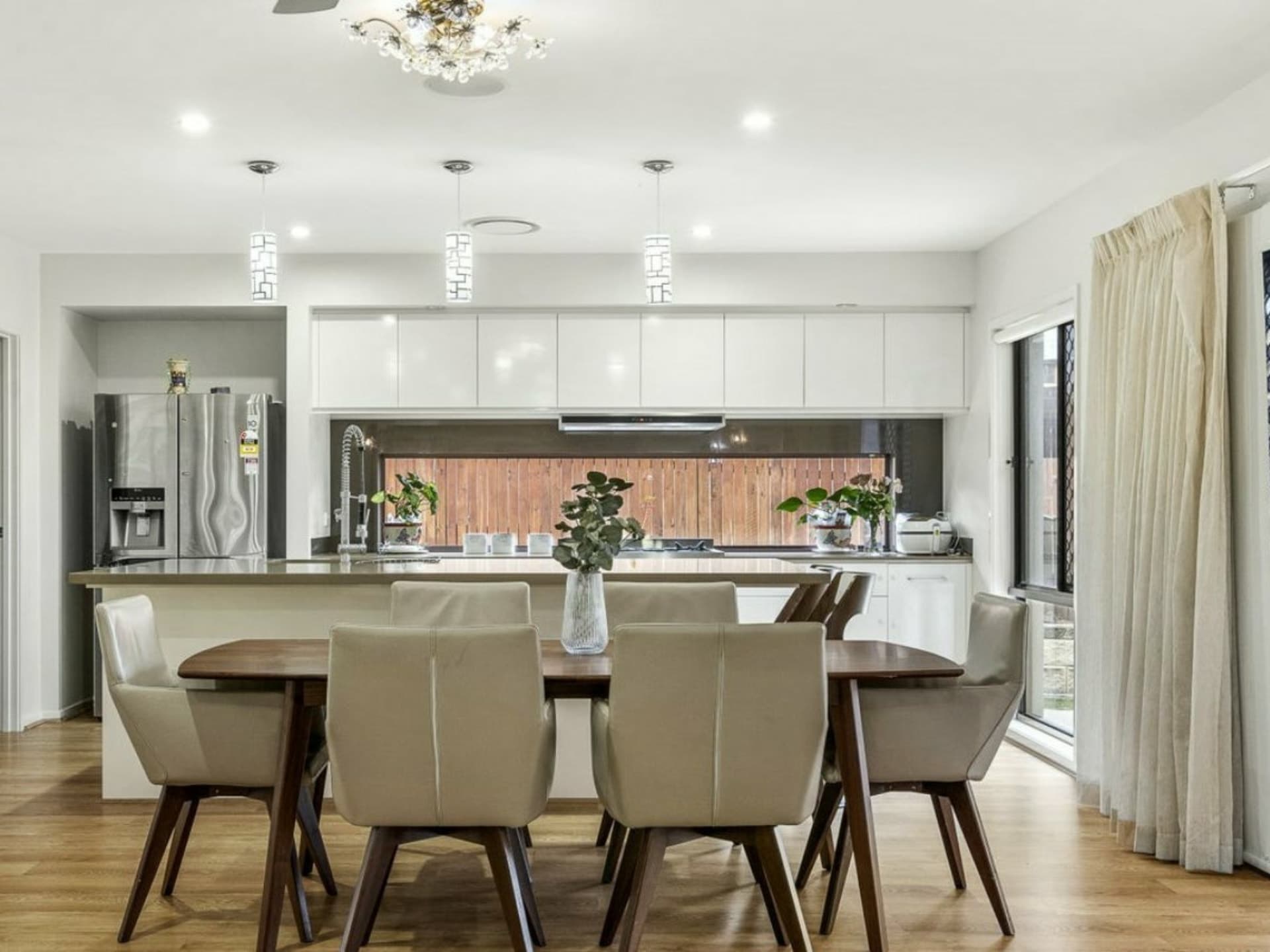 68 Crest Ridge Parade Brookwater QLD, Brookwater - Thumbnail 4