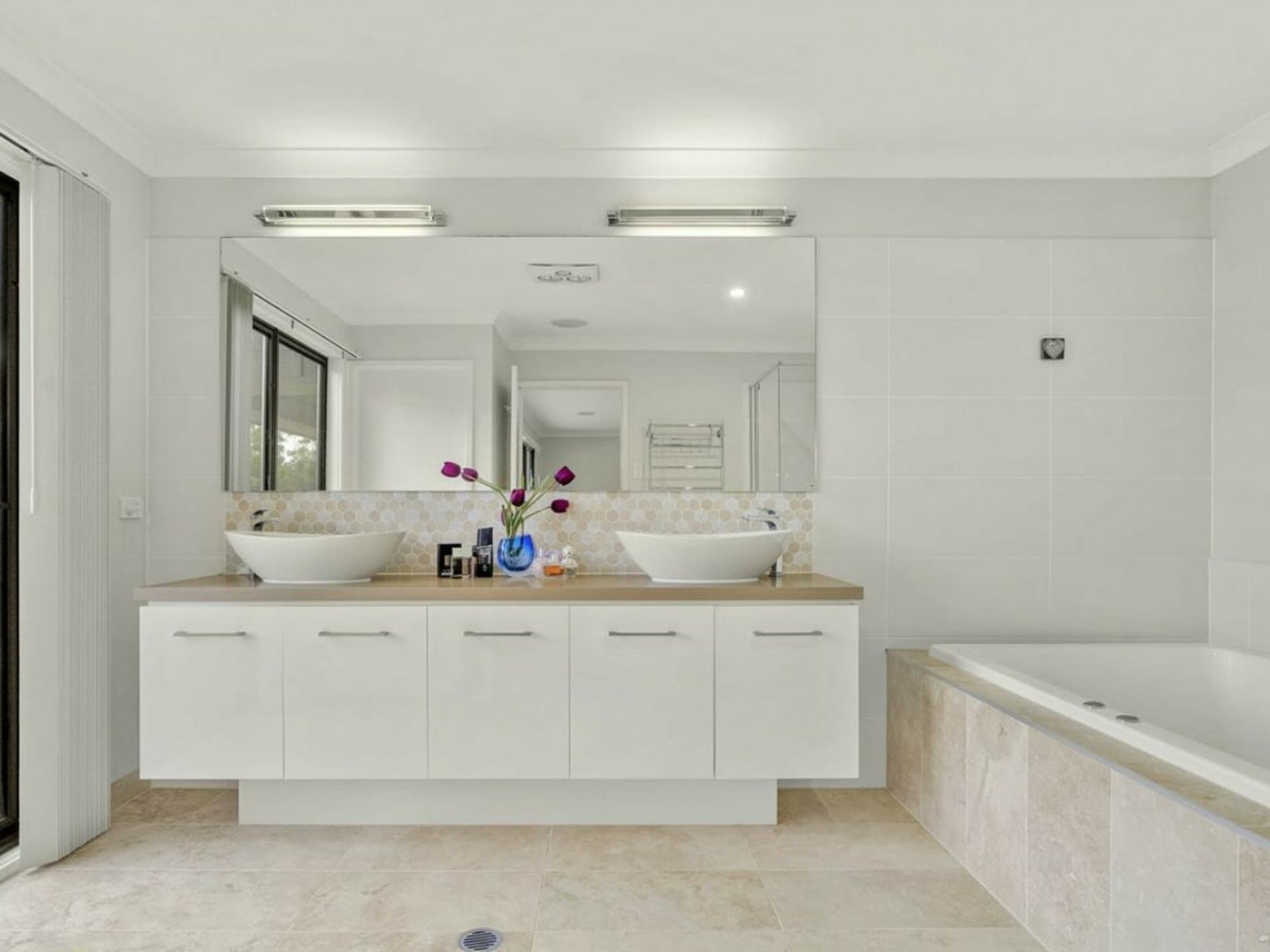68 Crest Ridge Parade Brookwater QLD, Brookwater - Thumbnail 8