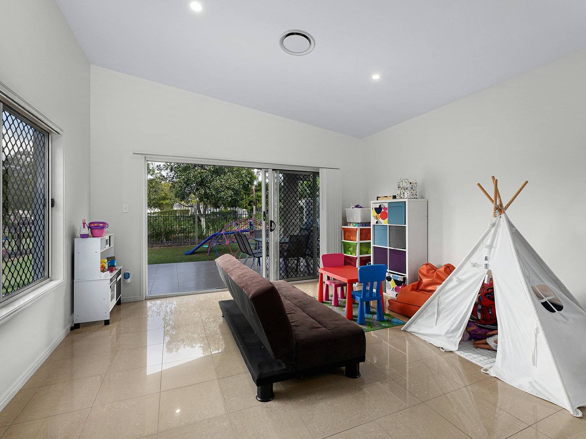 15 Raynuha Way Brookwater QLD, Brookwater - Thumbnail 6