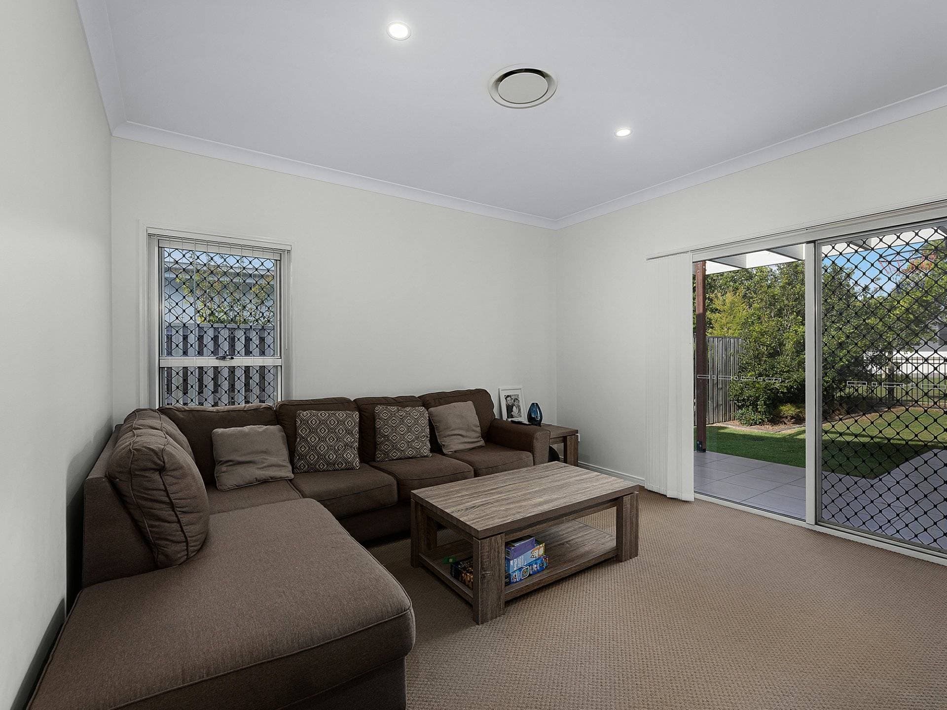 15 Raynuha Way Brookwater QLD, Brookwater - Thumbnail 7
