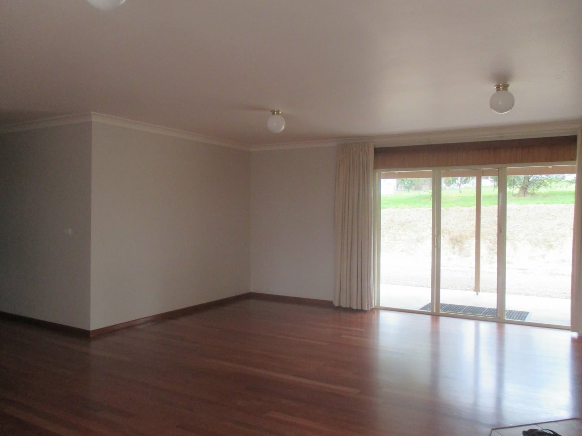 85 Great Alpine Road Bruthen VIC, Bruthen - Image 1