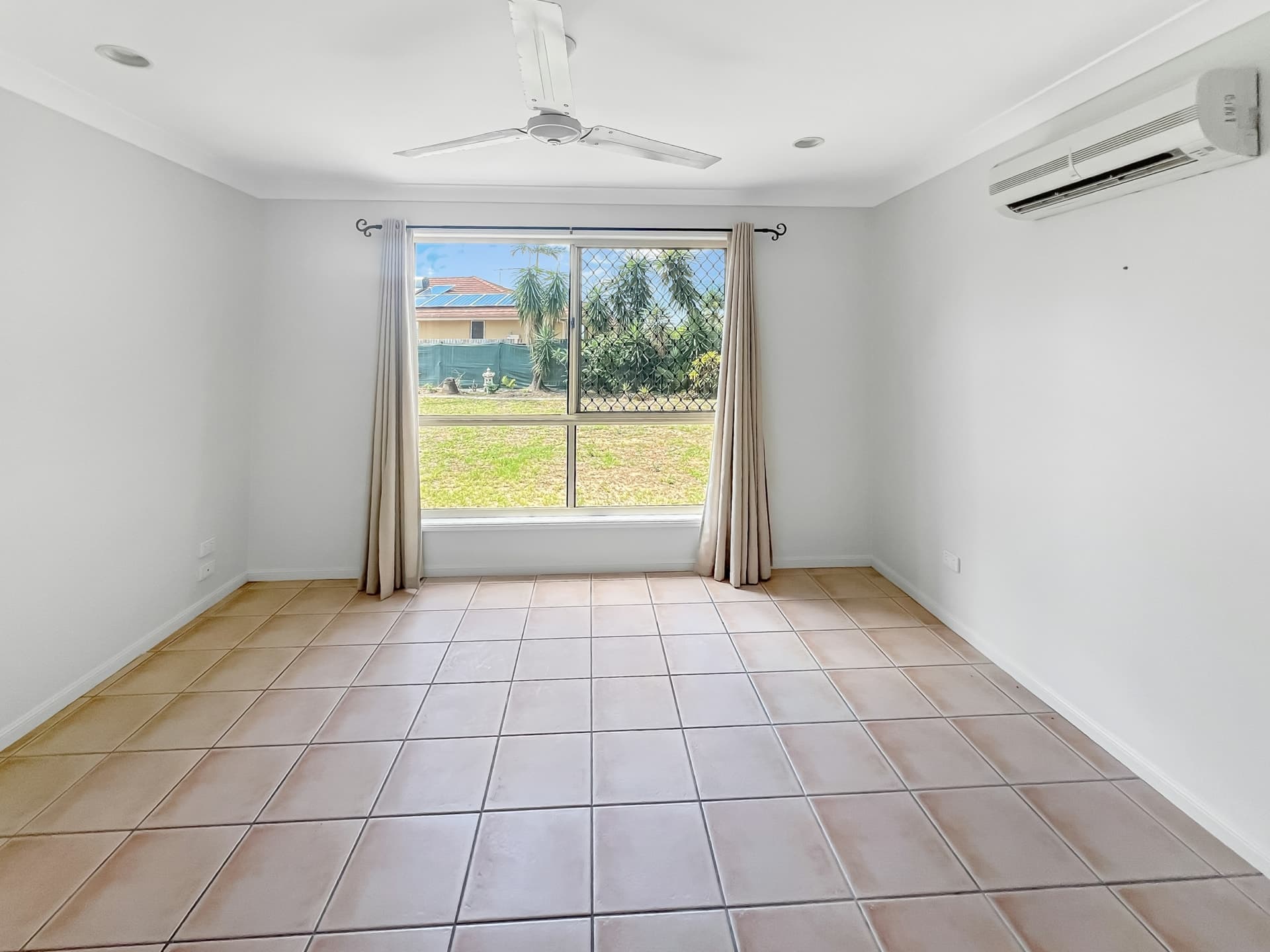 3 Royal Sands Boulevard Bucasia QLD, Bucasia - Thumbnail 8