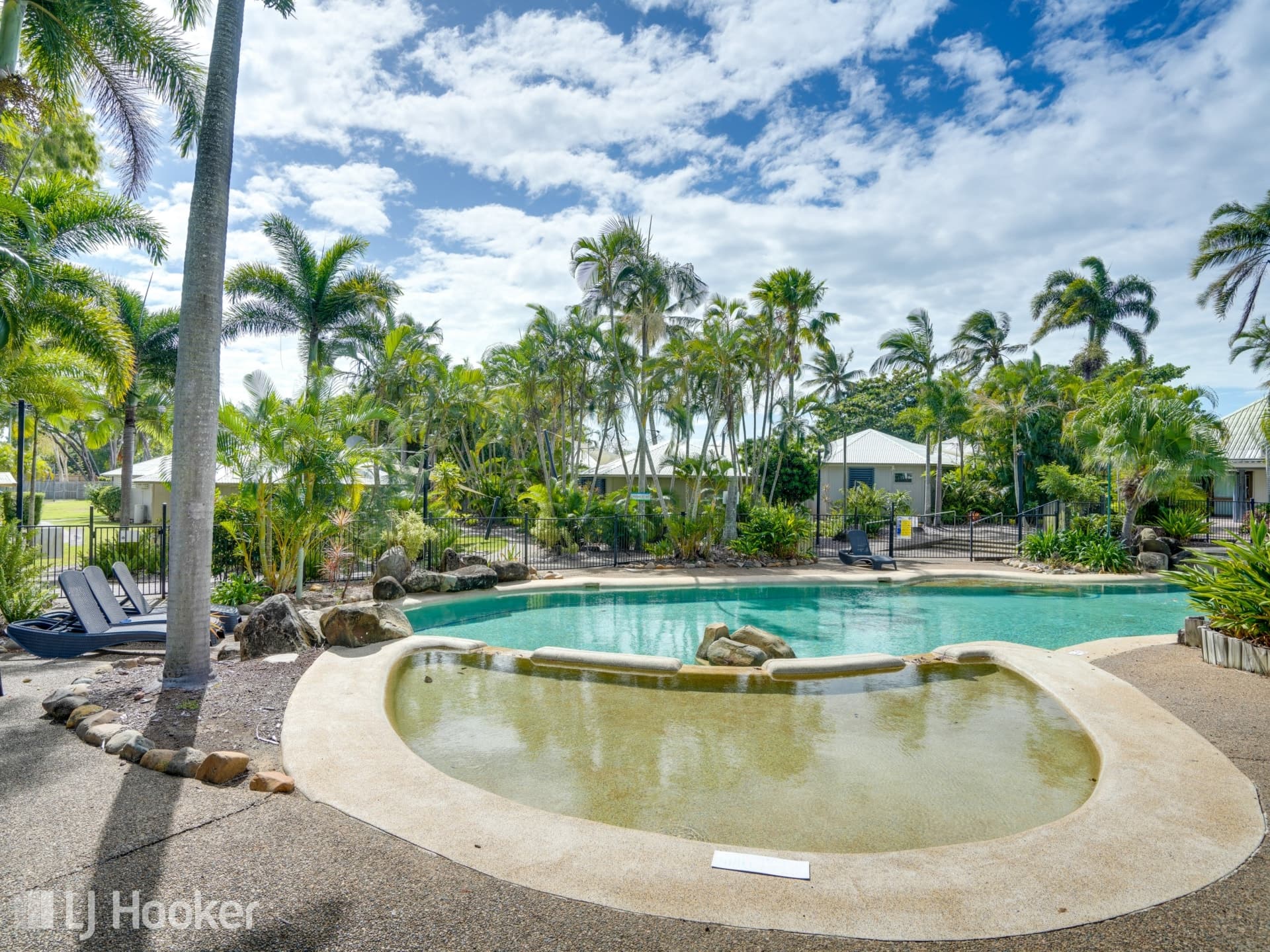 17/1 Griffin Avenue Bucasia QLD, Bucasia - Image 1