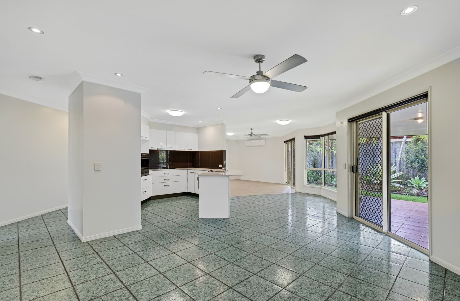 15 Attenborough Close Buderim QLD, Buderim - Thumbnail 7