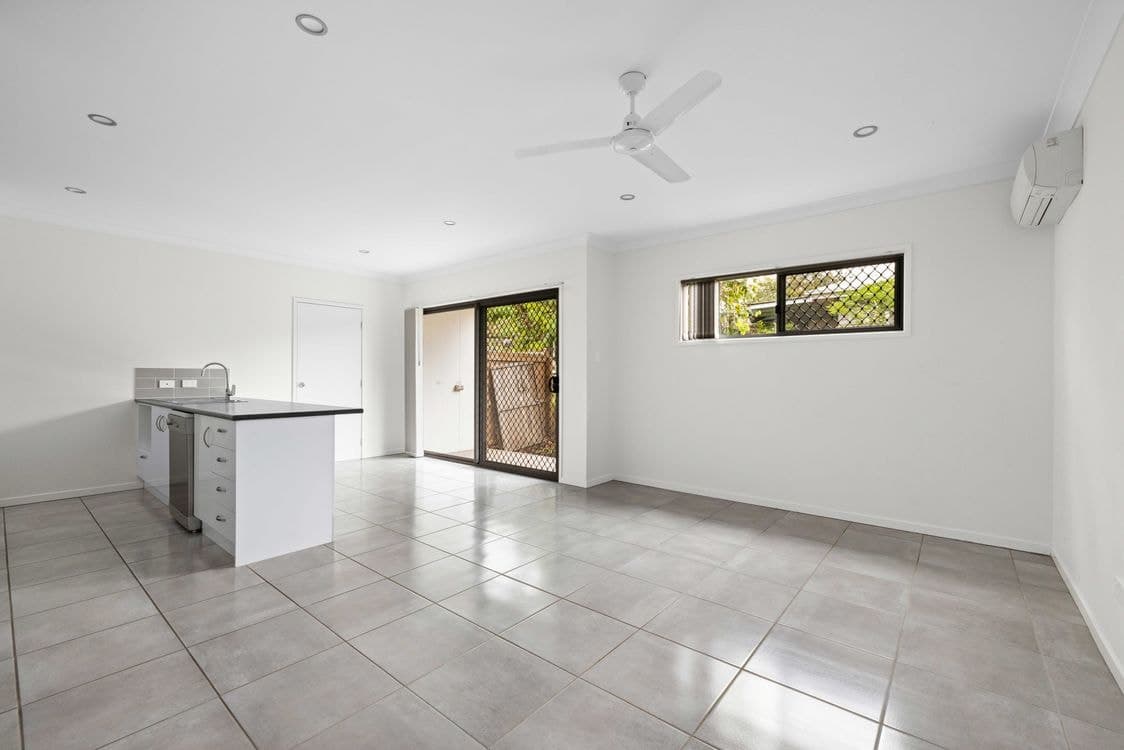92b Adam Street, WYNNUM, QLD, 4178, Wynnum - Image 1