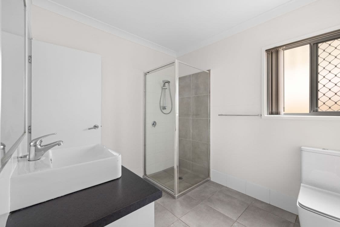 92b Adam Street, WYNNUM, QLD, 4178, Wynnum - Thumbnail 4