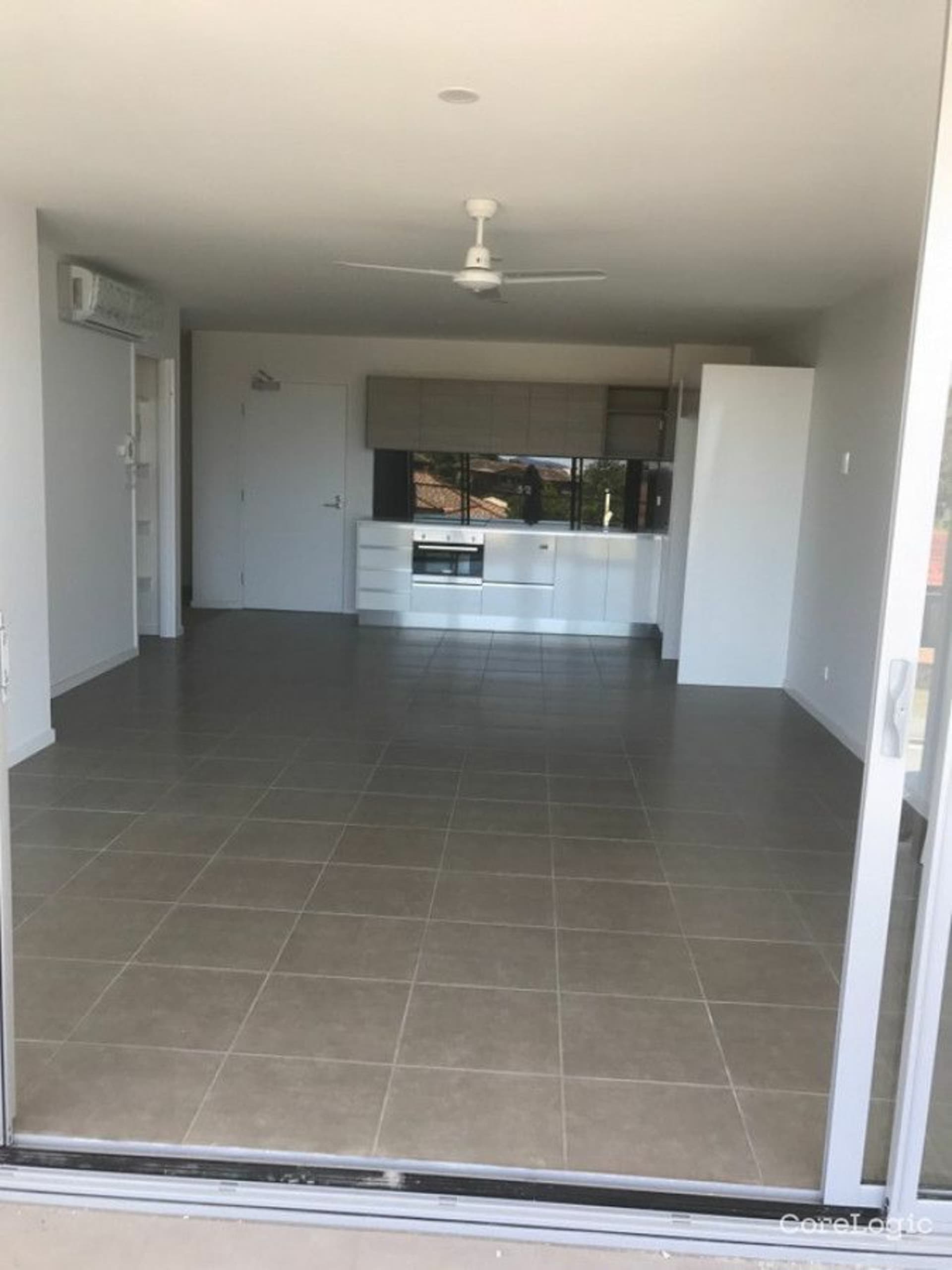 2219/1, Bundall - Thumbnail 5