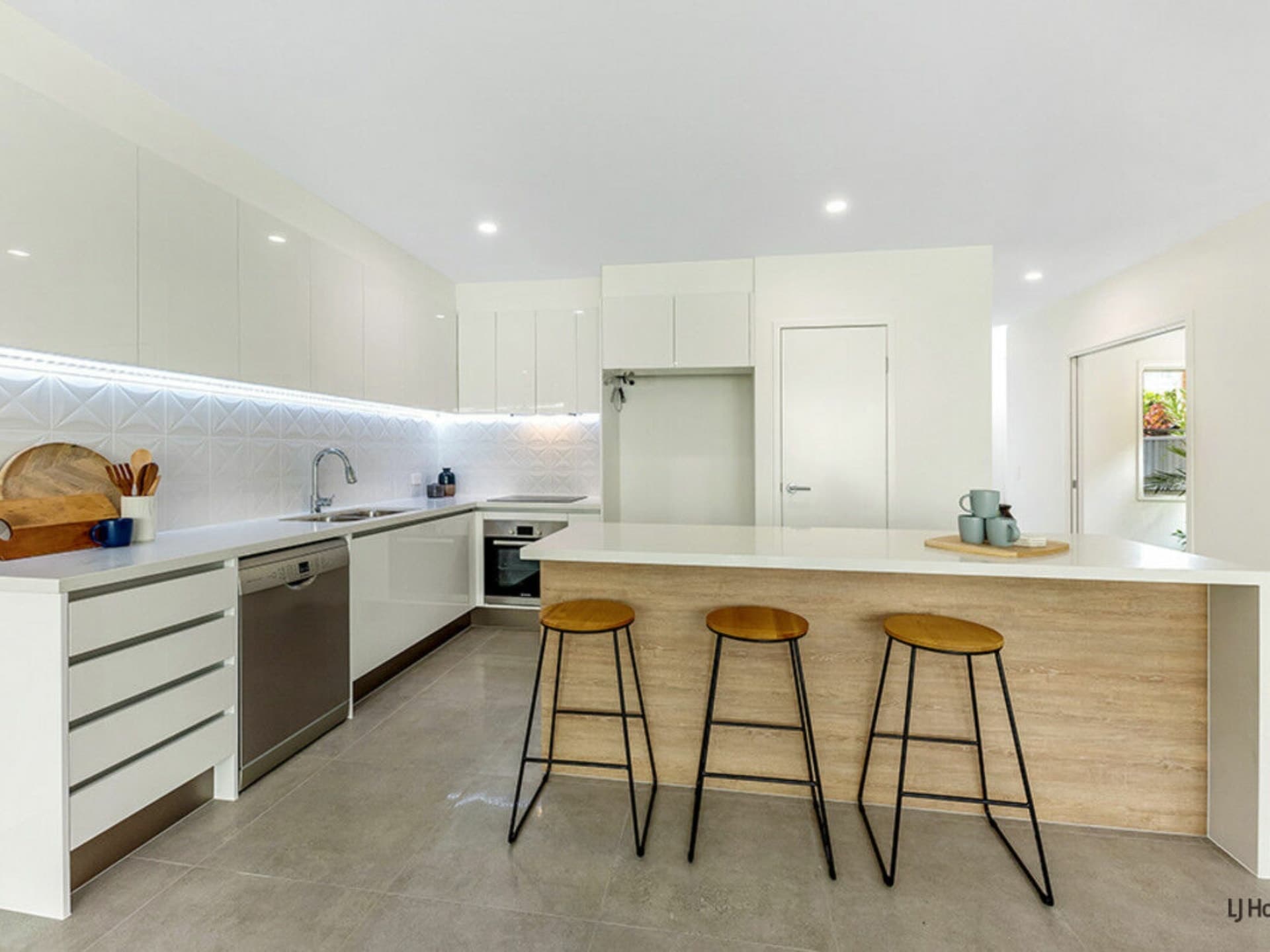 2/4 Beelyu Street Burleigh Heads QLD, Burleigh Heads - Thumbnail 6
