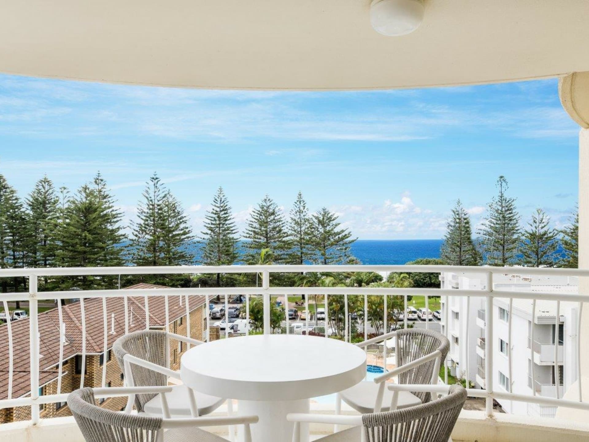 5a/3 Second Avenue Burleigh Heads QLD, Burleigh Heads - Thumbnail 3