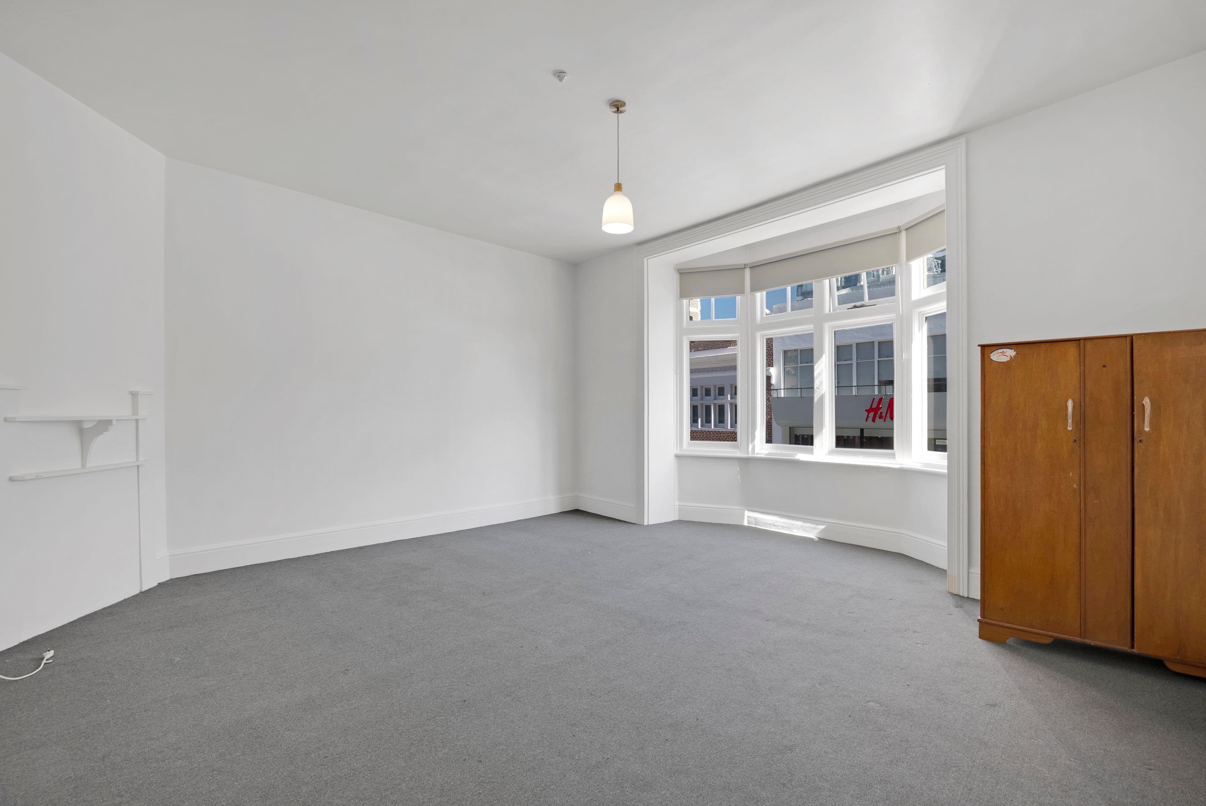 1/136 Collins Street, Hobart - Thumbnail 2