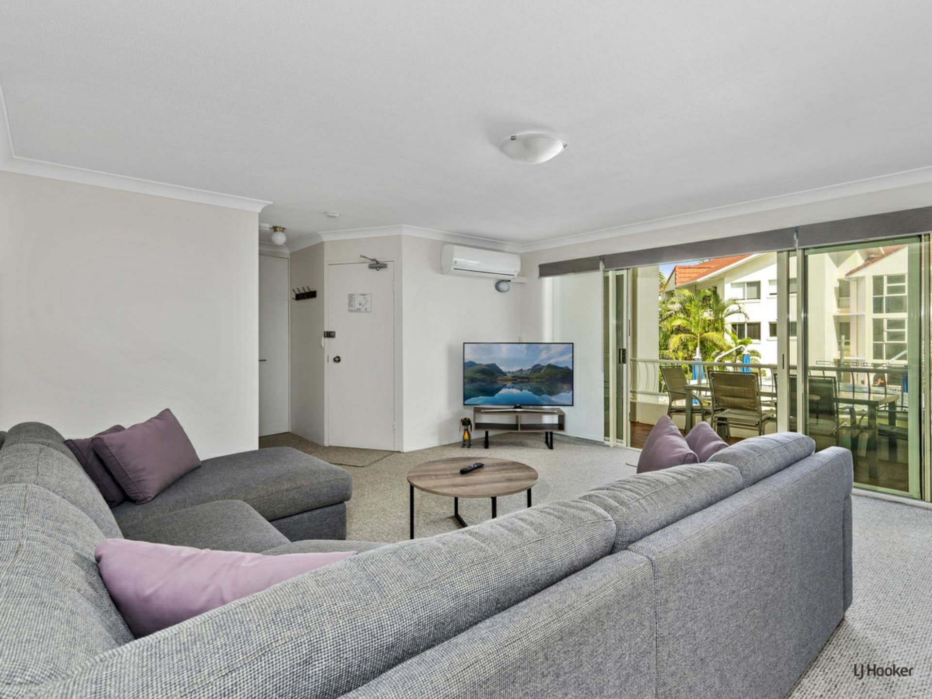 21/136 The Esplanade Burleigh Heads QLD, Burleigh Heads - Thumbnail 5