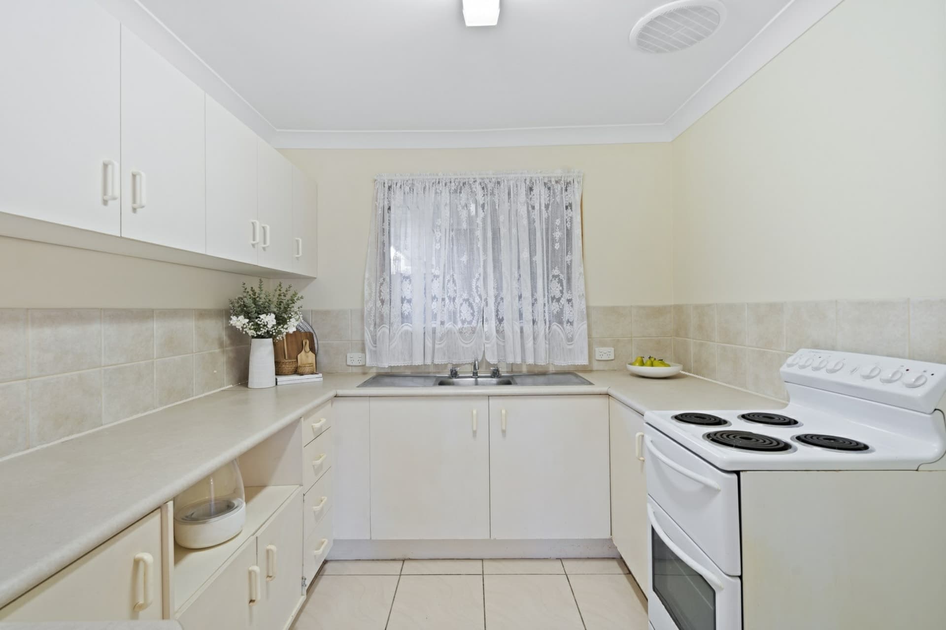 1/12 Barbet Place Burleigh Waters QLD, Burleigh Waters - Thumbnail 6