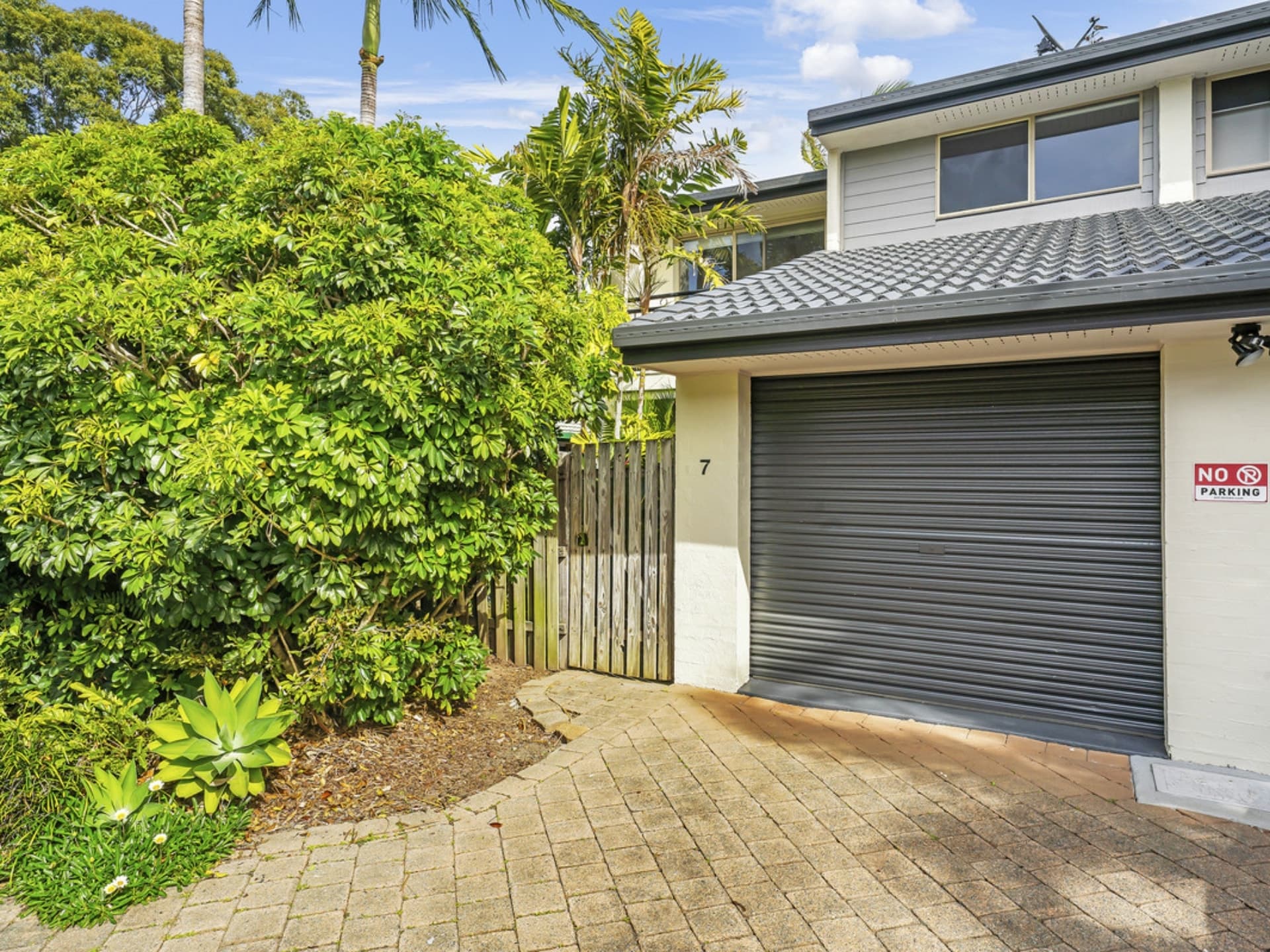 7/40 Sunbird Street Burleigh Waters QLD, Burleigh Waters - Thumbnail 4