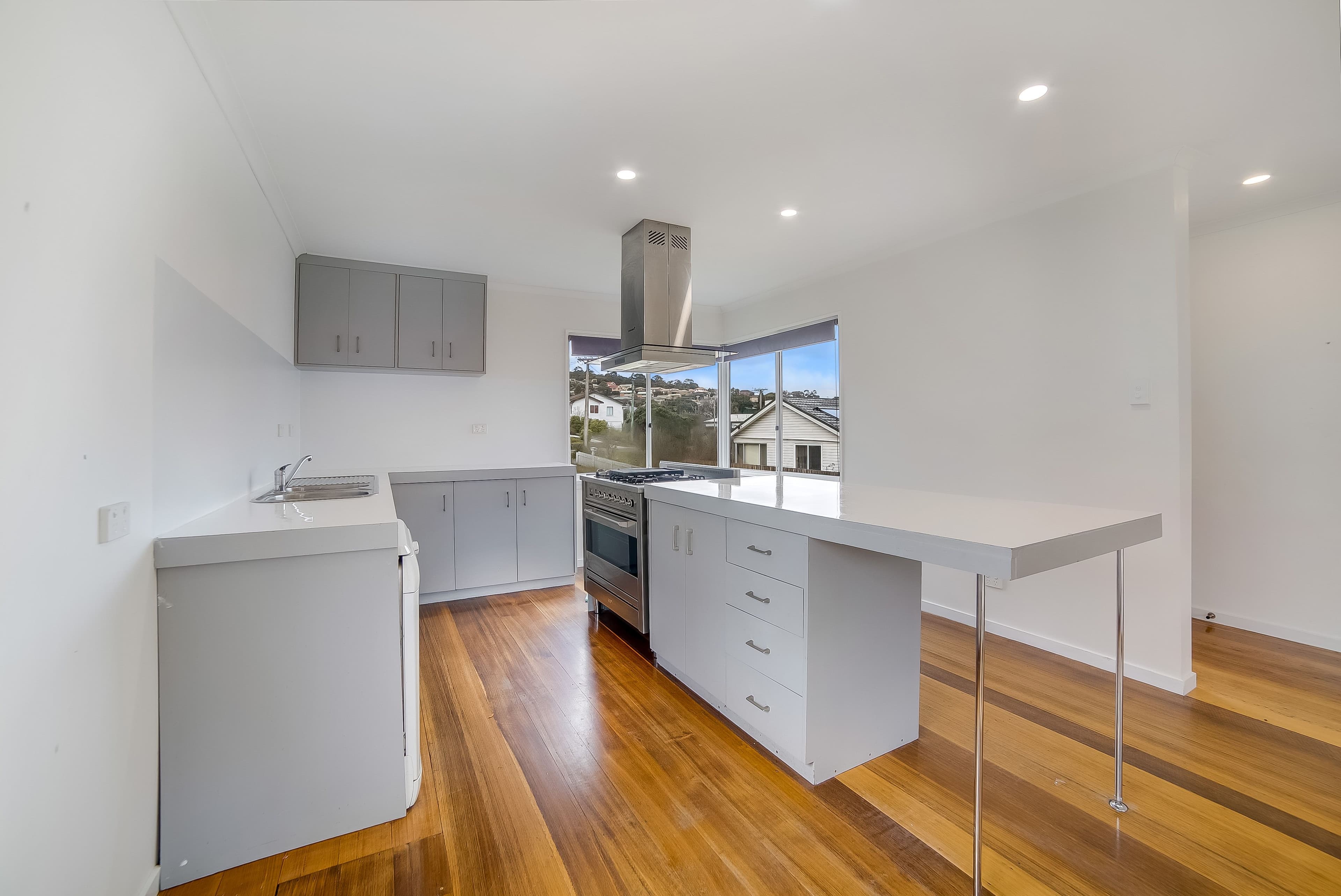 26 Heemskirk Street, Warrane TAS 7018, Warrane - Thumbnail 2