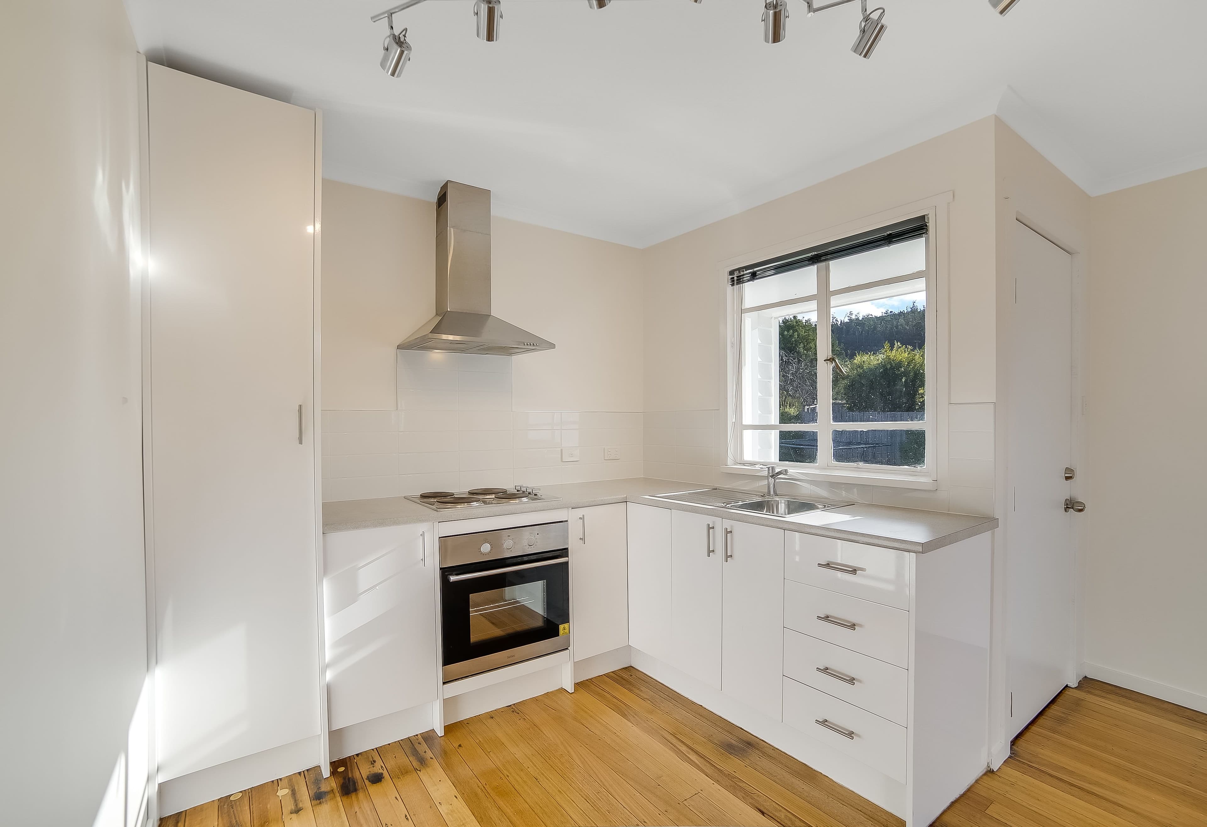 34 Resolution Street, Warrane TAS 7018, Warrane - Thumbnail 2
