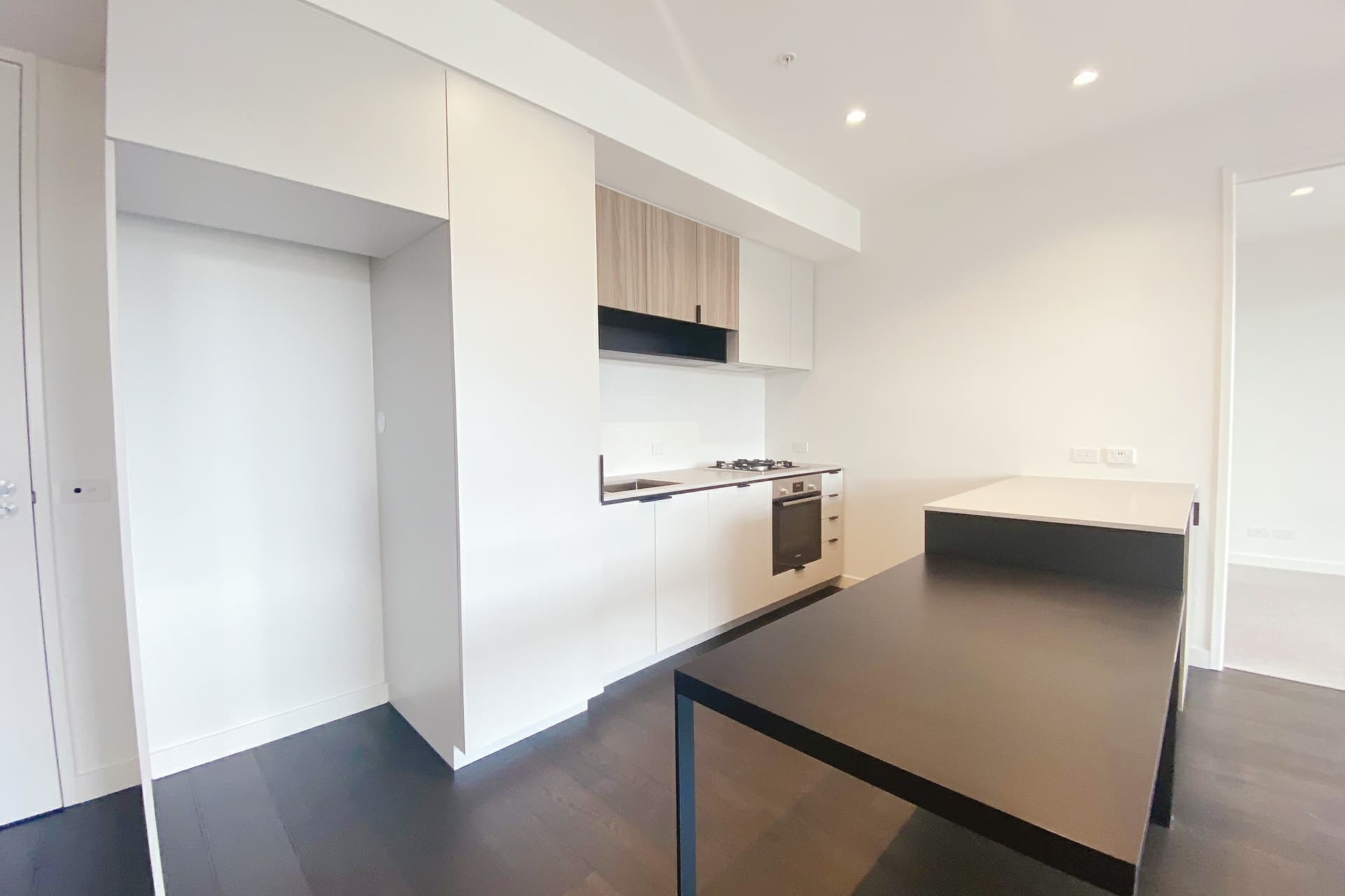 206D/15 Foundation Boulevard Burwood East VIC, Burwood East - Image 1
