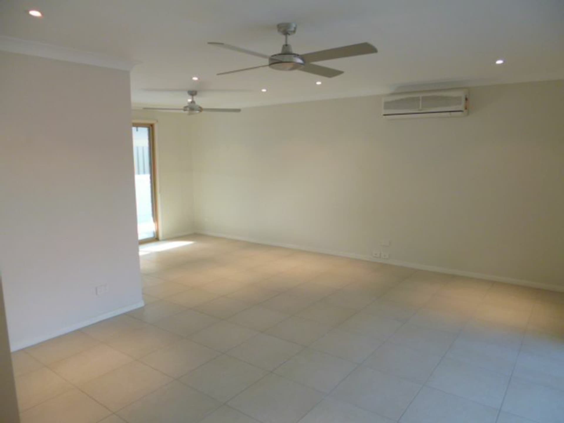 1 Karnak Court Camira QLD, Camira - Thumbnail 3