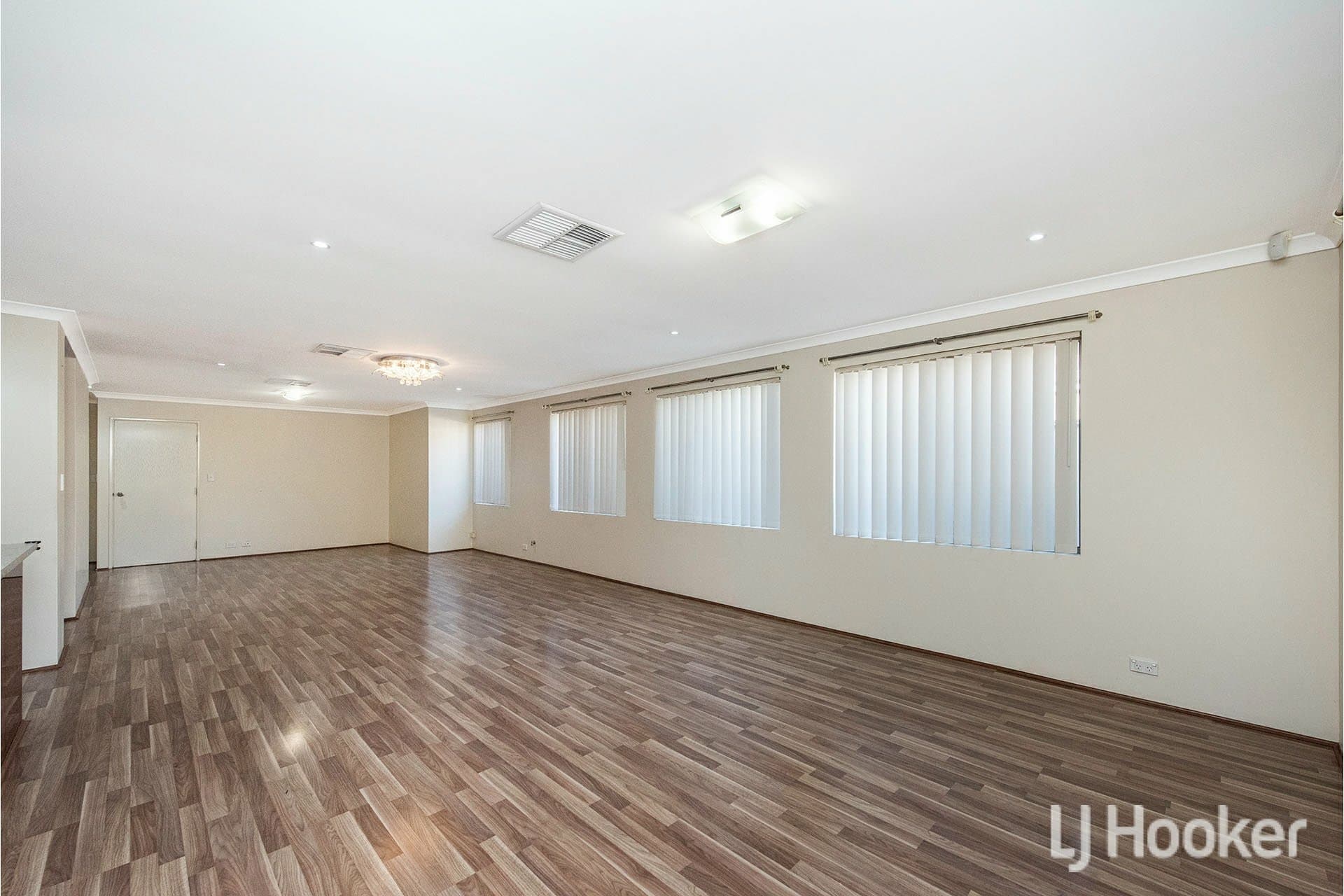 11 Liffey Street Canning Vale WA, Canning Vale - Thumbnail 5