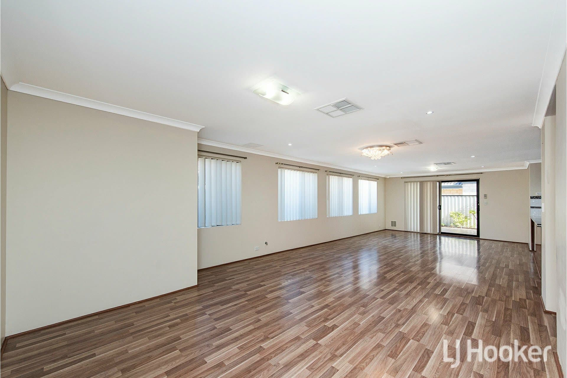 11 Liffey Street Canning Vale WA, Canning Vale - Thumbnail 6