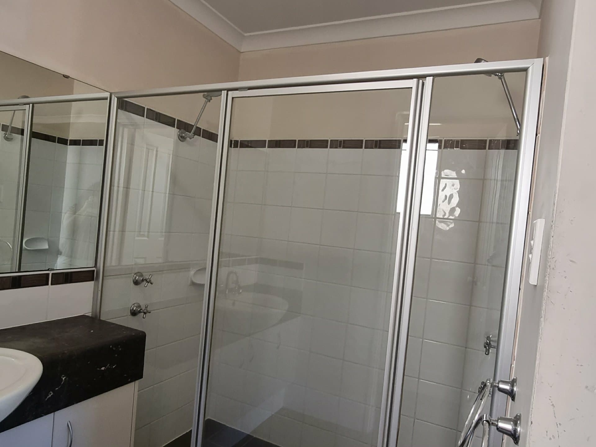 43 Bridge Road Canning Vale WA, Canning Vale - Thumbnail 4