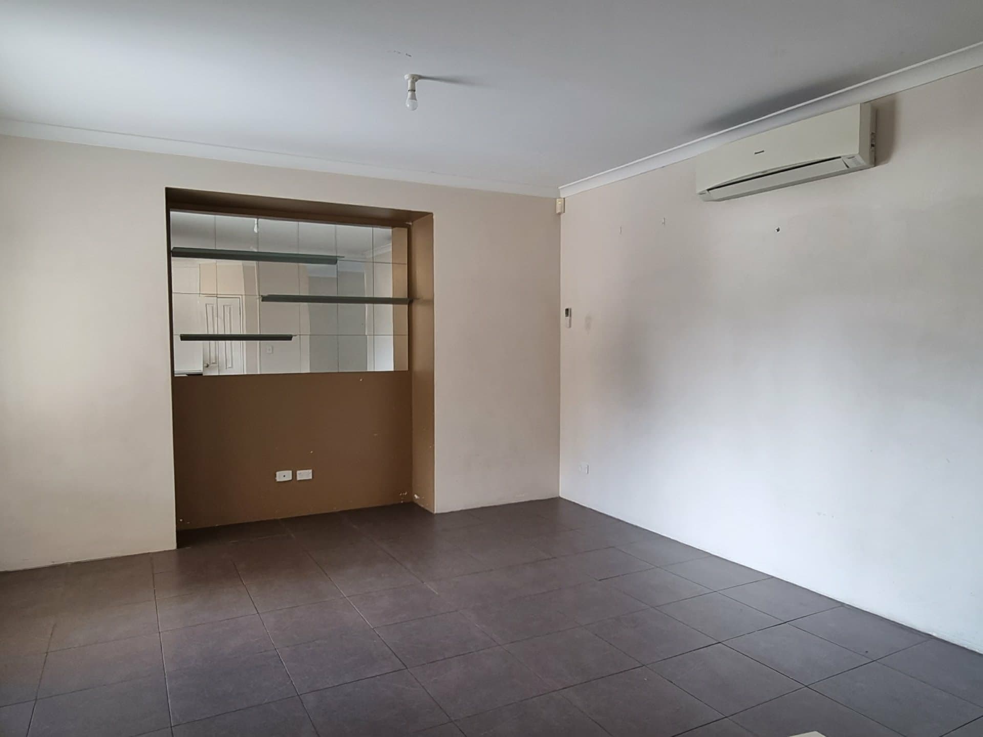 43 Bridge Road Canning Vale WA, Canning Vale - Thumbnail 5