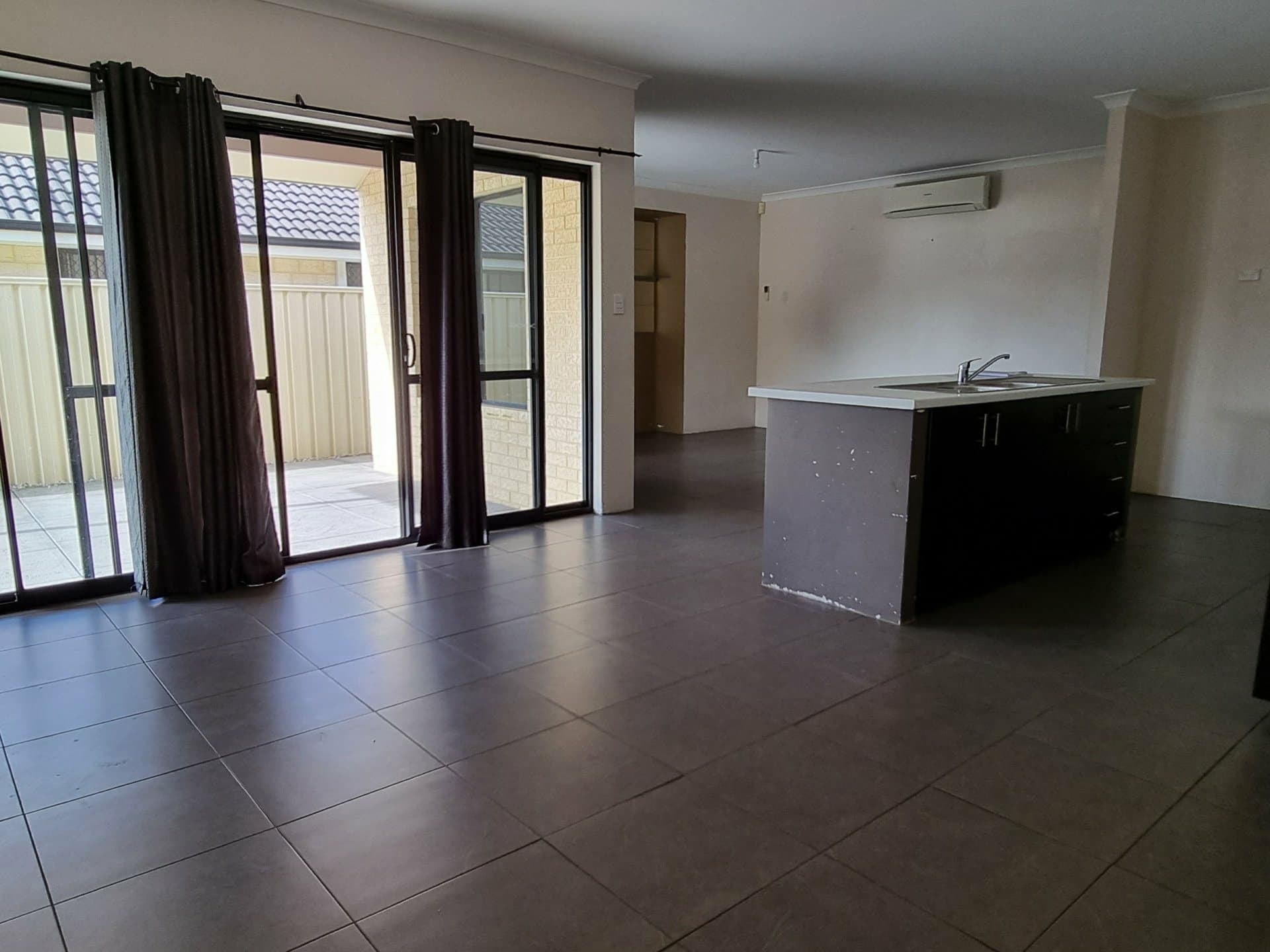 43 Bridge Road Canning Vale WA, Canning Vale - Thumbnail 8