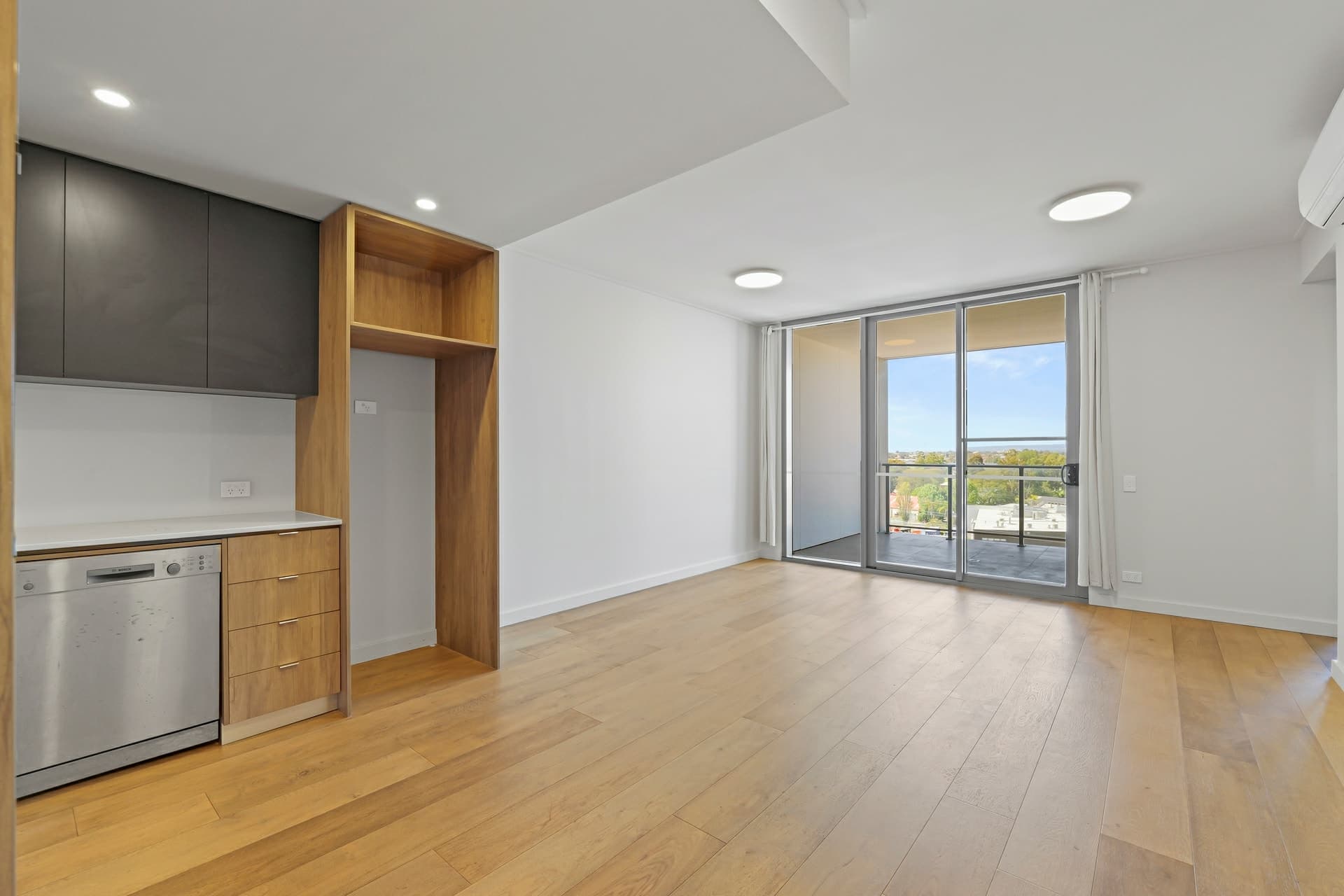 Unit 703/17 Pattie St, Cannington, Cannington - Thumbnail 2