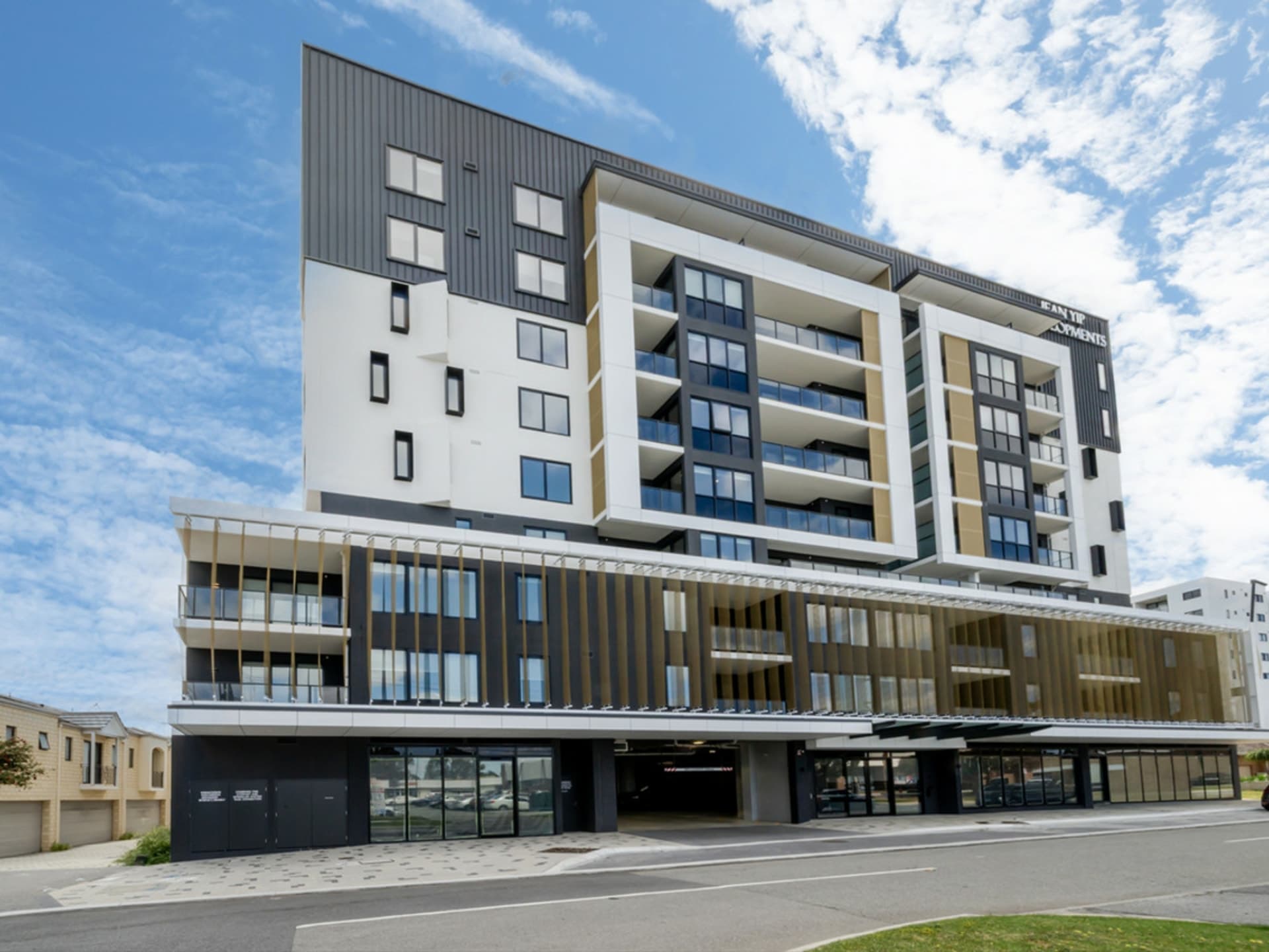 407/14 Leila Street Cannington WA, Cannington - Thumbnail 2