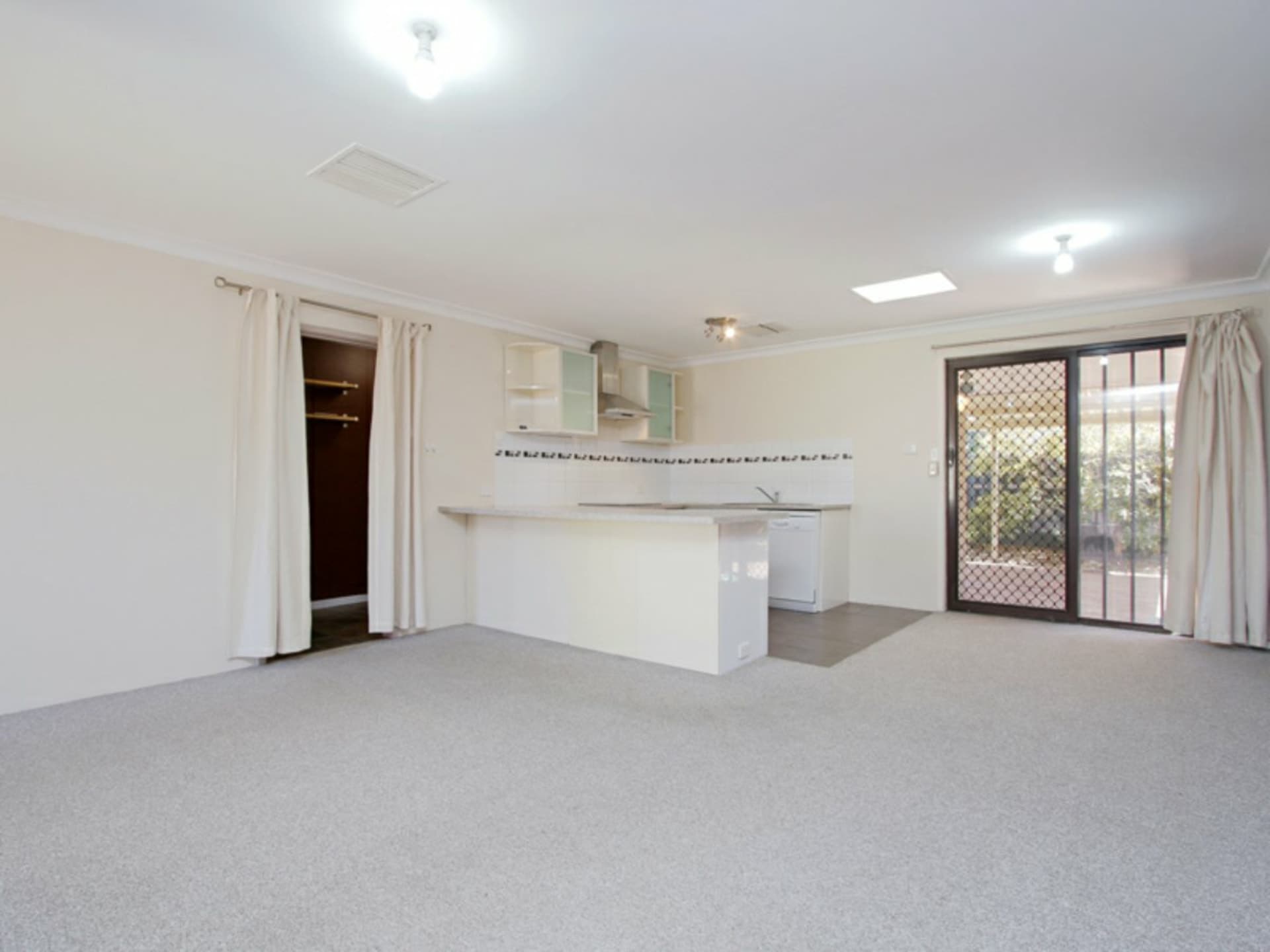 7/59 Manley Street Cannington WA, Cannington - Thumbnail 3