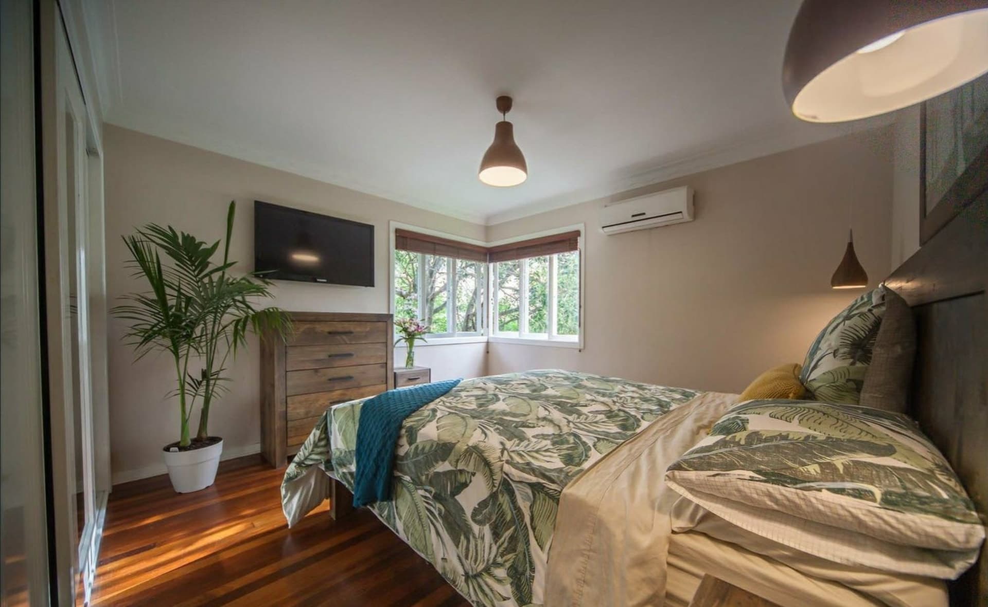 296 Richmond Road Cannon Hill QLD, Cannon Hill - Thumbnail 8