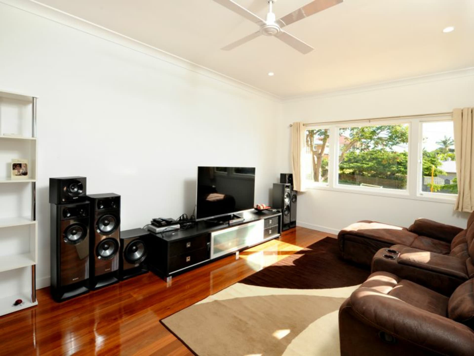 157 Dahlia Street Cannon Hill QLD, Cannon Hill - Thumbnail 3