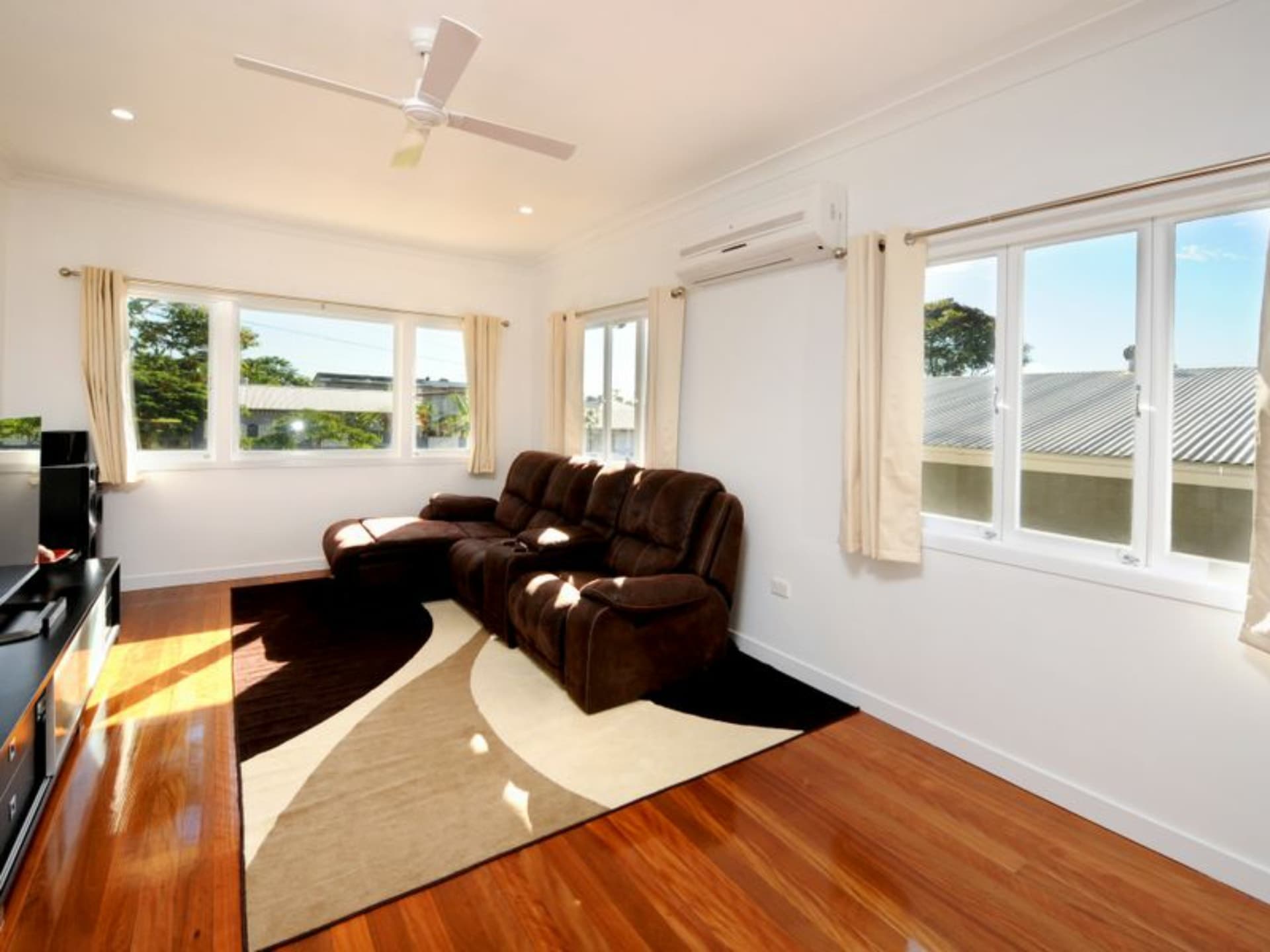 157 Dahlia Street Cannon Hill QLD, Cannon Hill - Thumbnail 4