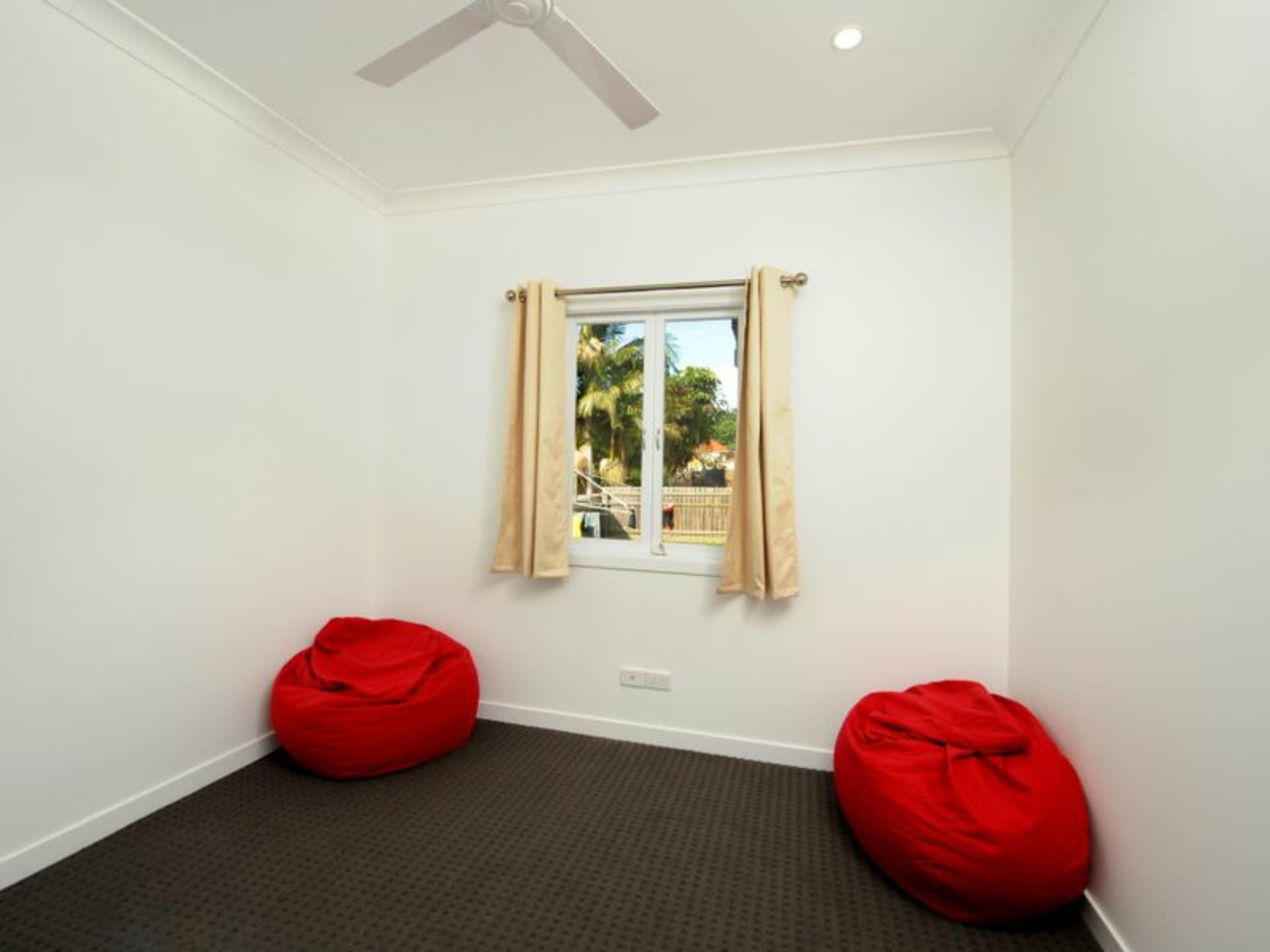 157 Dahlia Street Cannon Hill QLD, Cannon Hill - Thumbnail 7