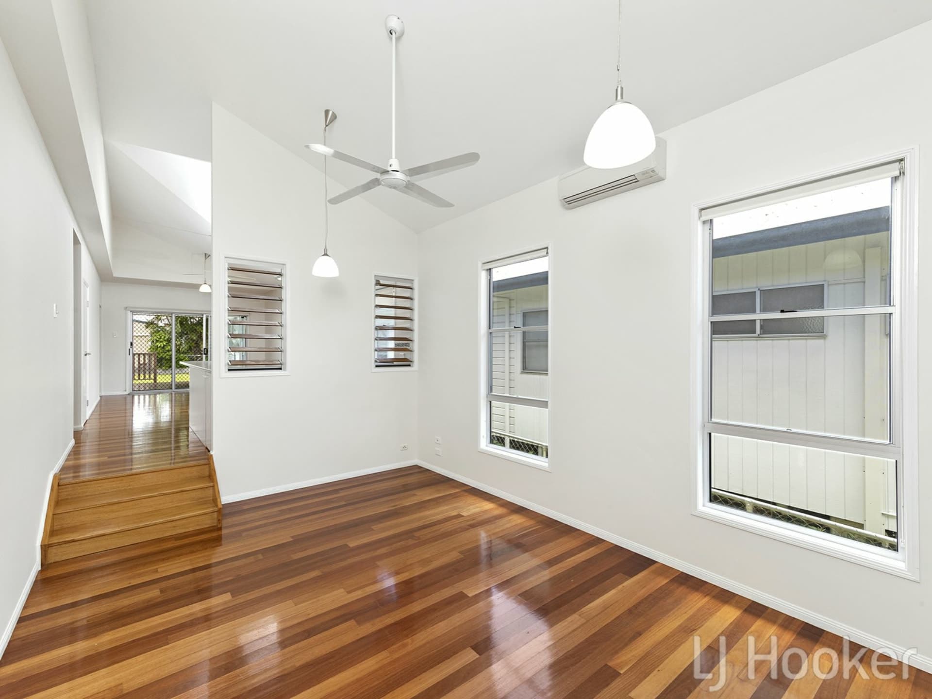 38 Moncrief Road Cannon Hill QLD, Cannon Hill - Thumbnail 3