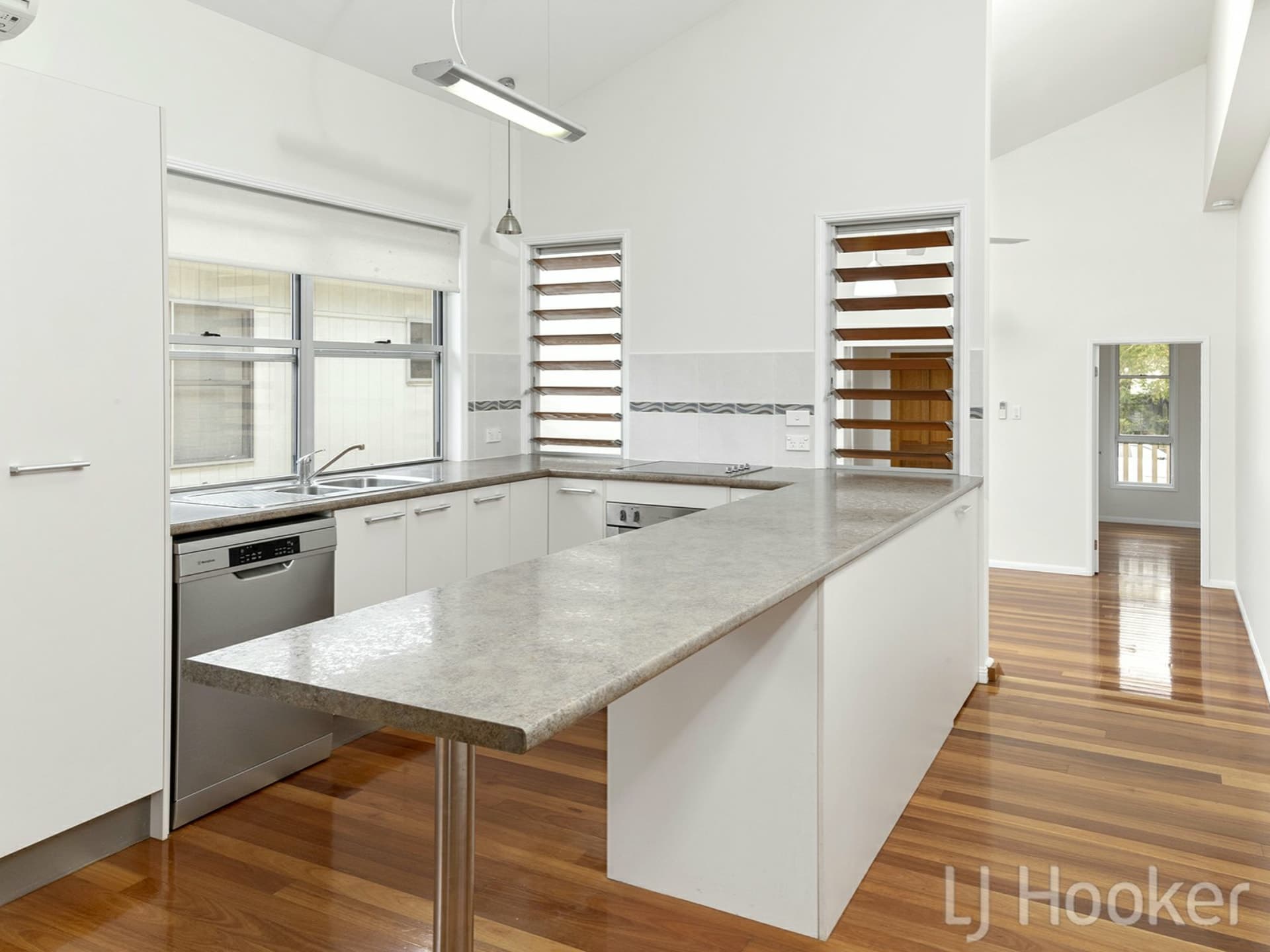 38 Moncrief Road Cannon Hill QLD, Cannon Hill - Thumbnail 4
