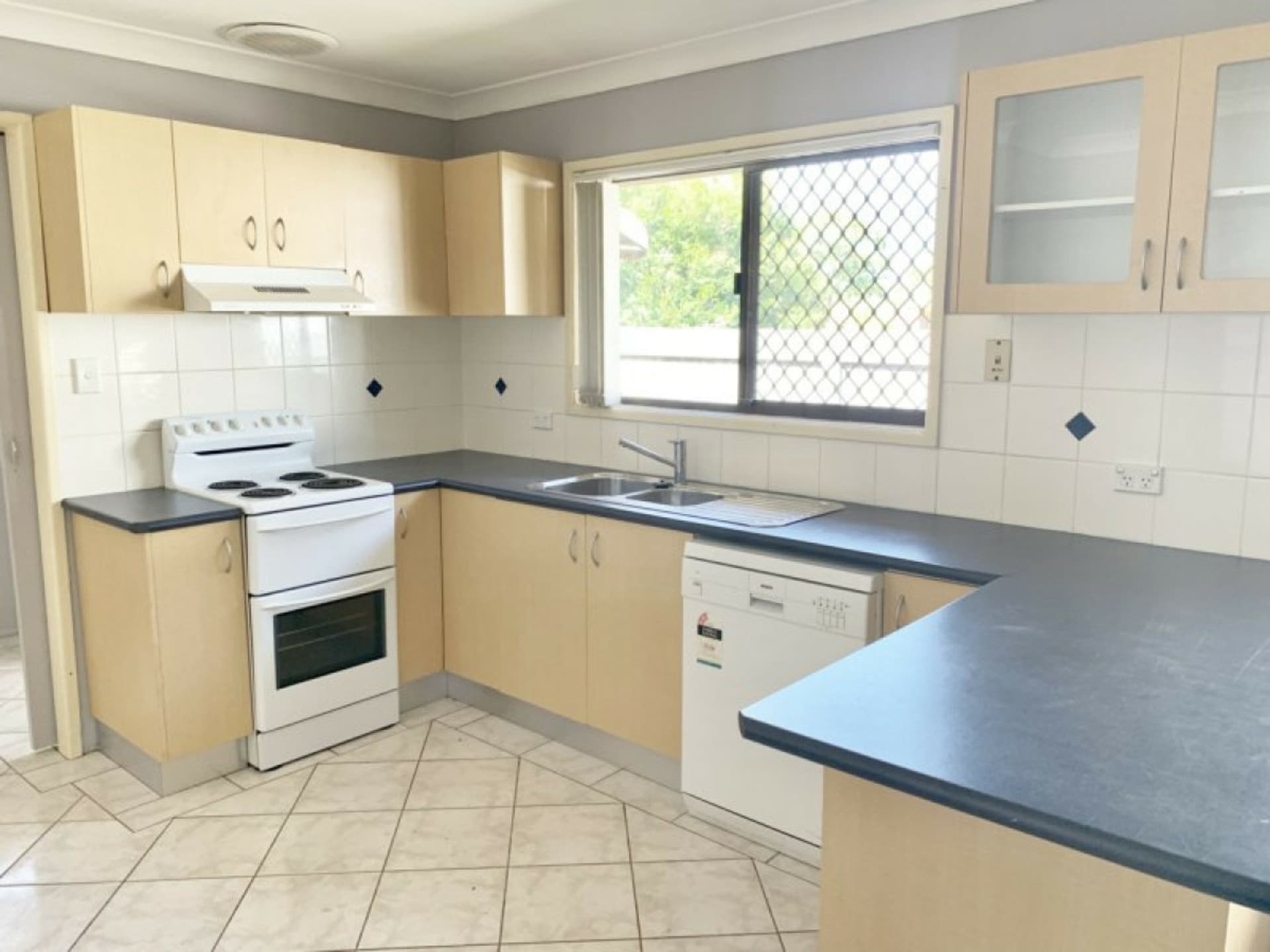 20 Killarney Crescent Capalaba QLD, Capalaba - Thumbnail 7