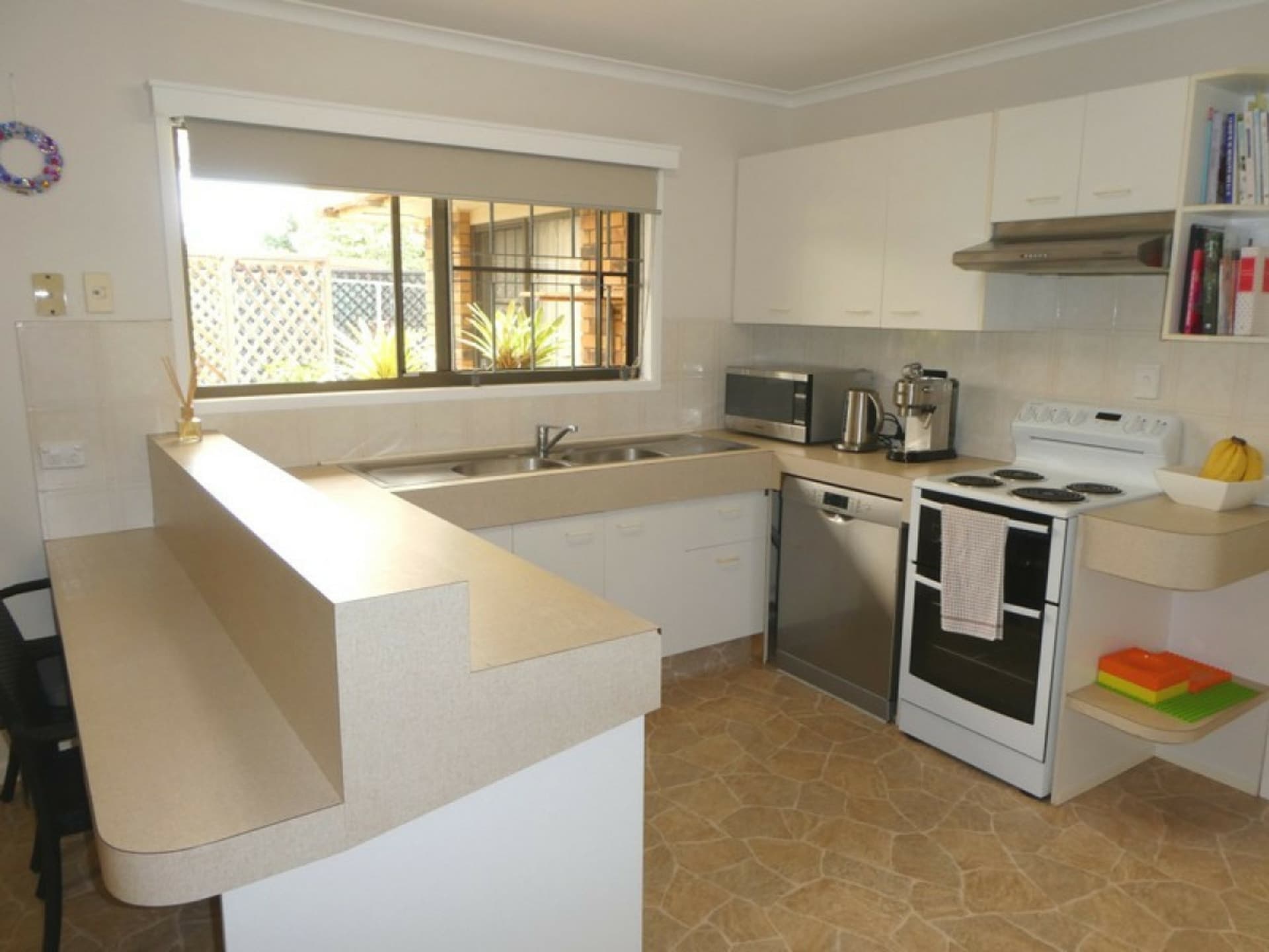 10 Handsworth Street Capalaba QLD, Capalaba - Thumbnail 3