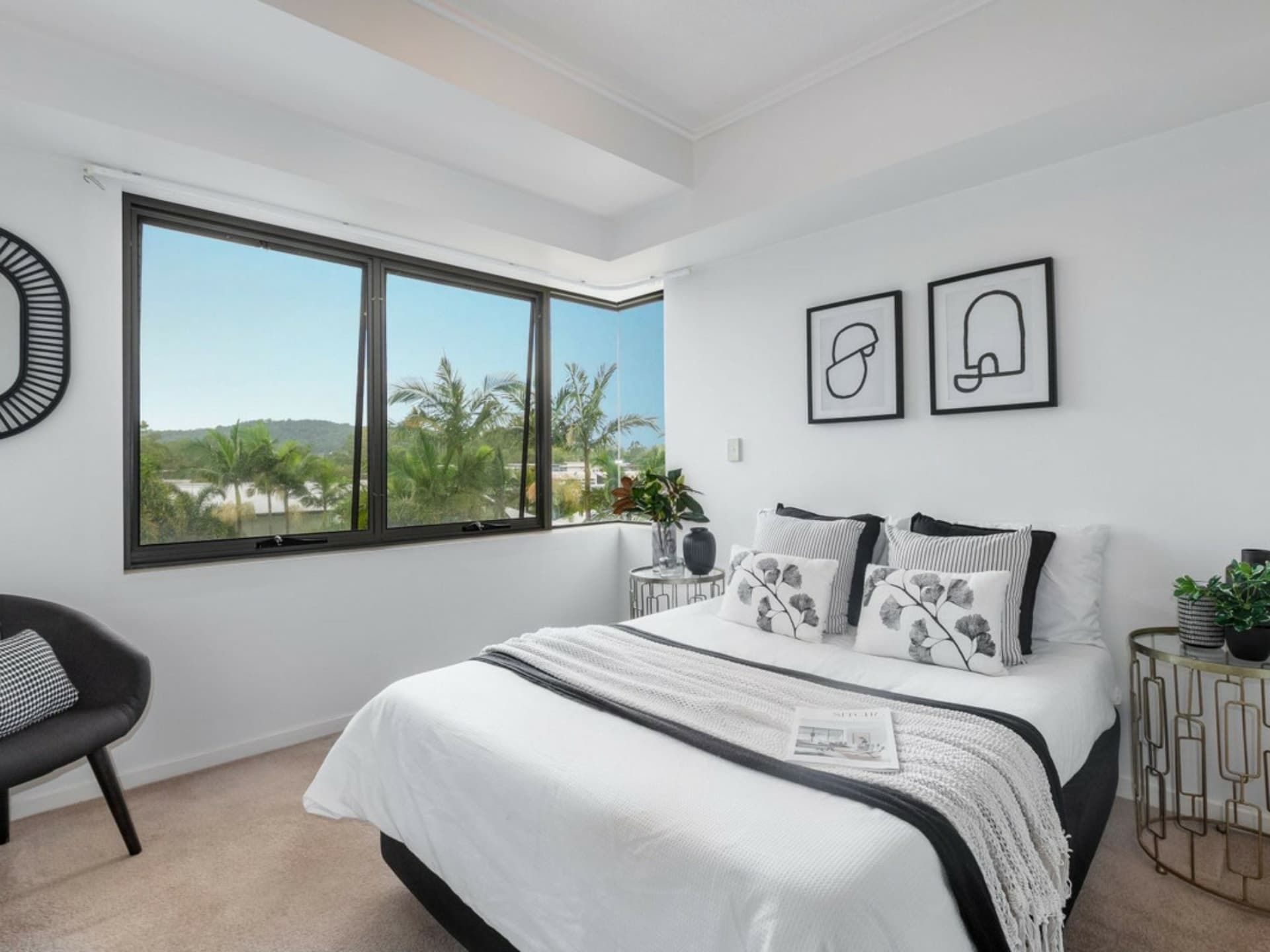 1205/16, Carindale - Image 1