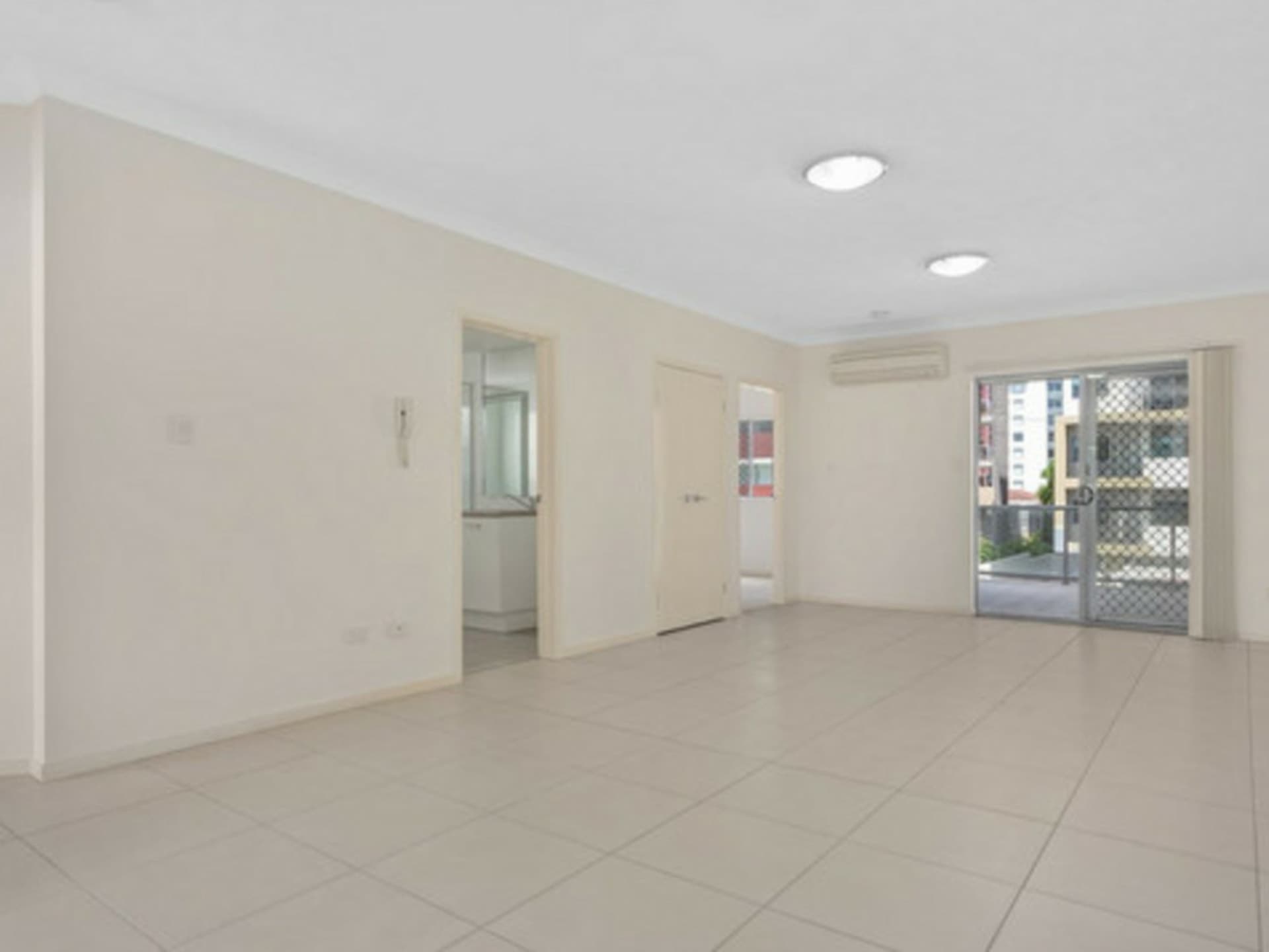 4/8 Kingsmill Street Chermside QLD, Chermside - Thumbnail 5