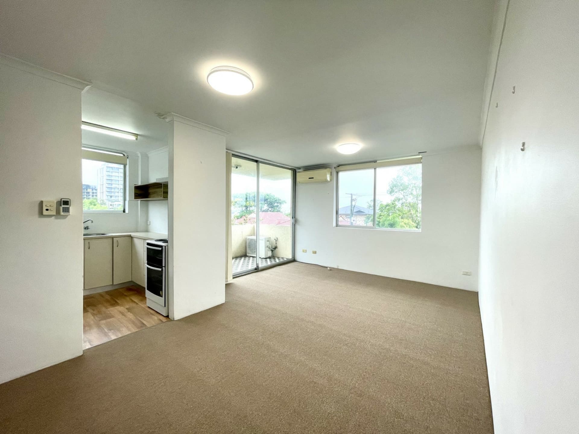 4/93 Wallace Street Chermside QLD, Chermside - Thumbnail 2