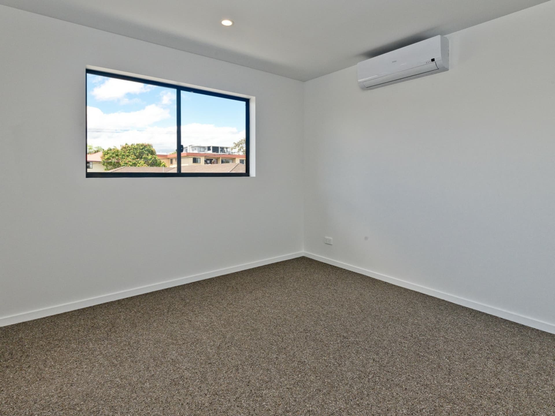 3/21, Chermside - Thumbnail 6