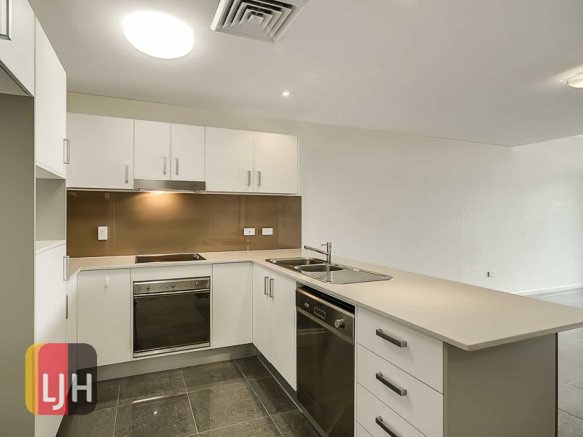 19/45 Playfield Street Chermside QLD, Chermside - Thumbnail 2