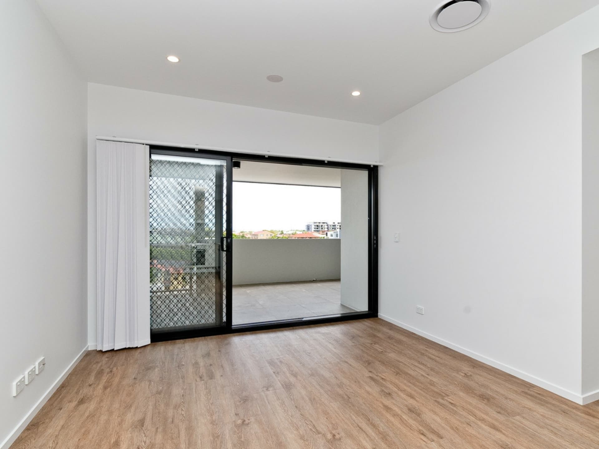 25/21, Chermside - Thumbnail 7